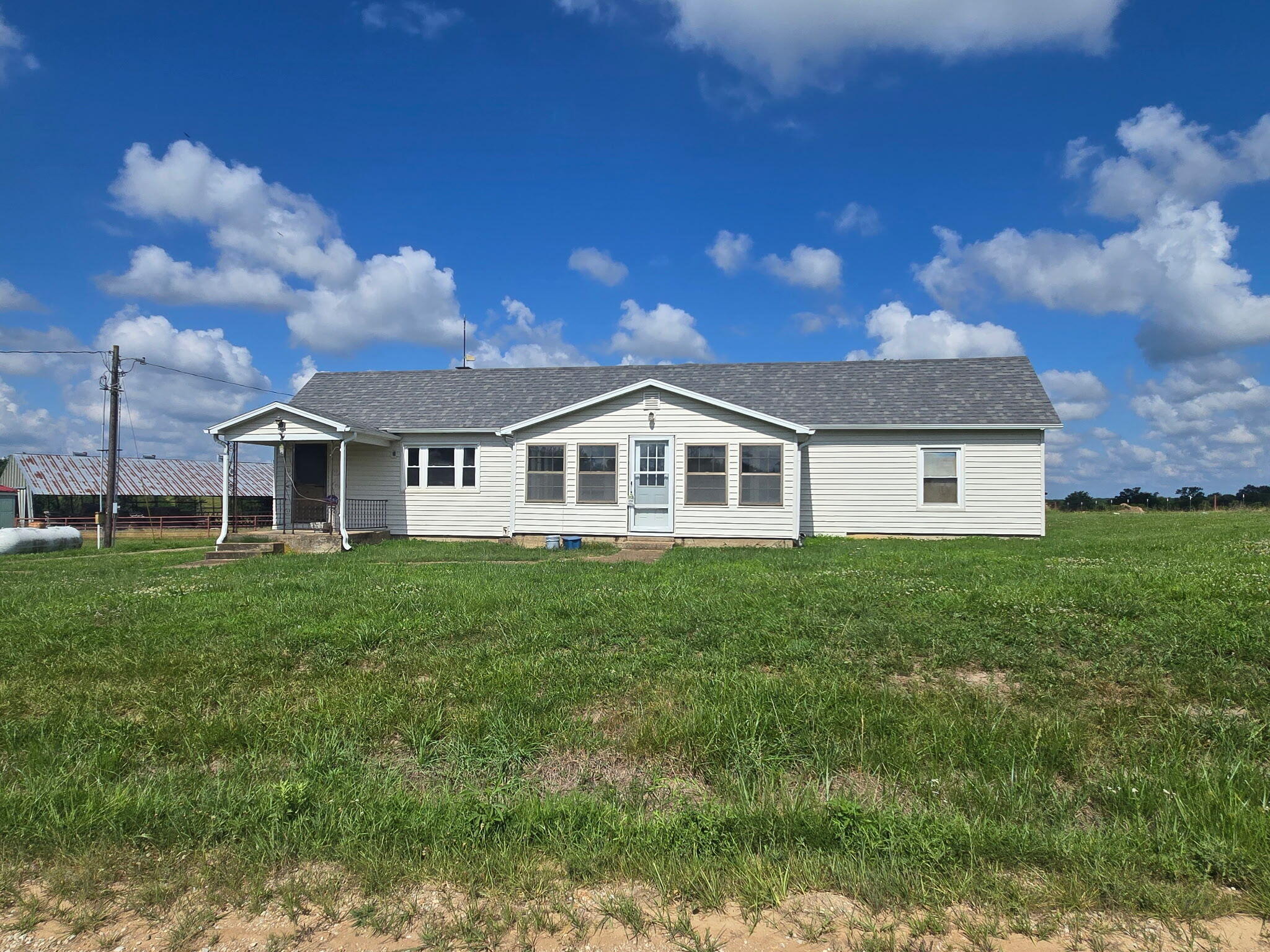 17254 County Road 121 Property Photo 2