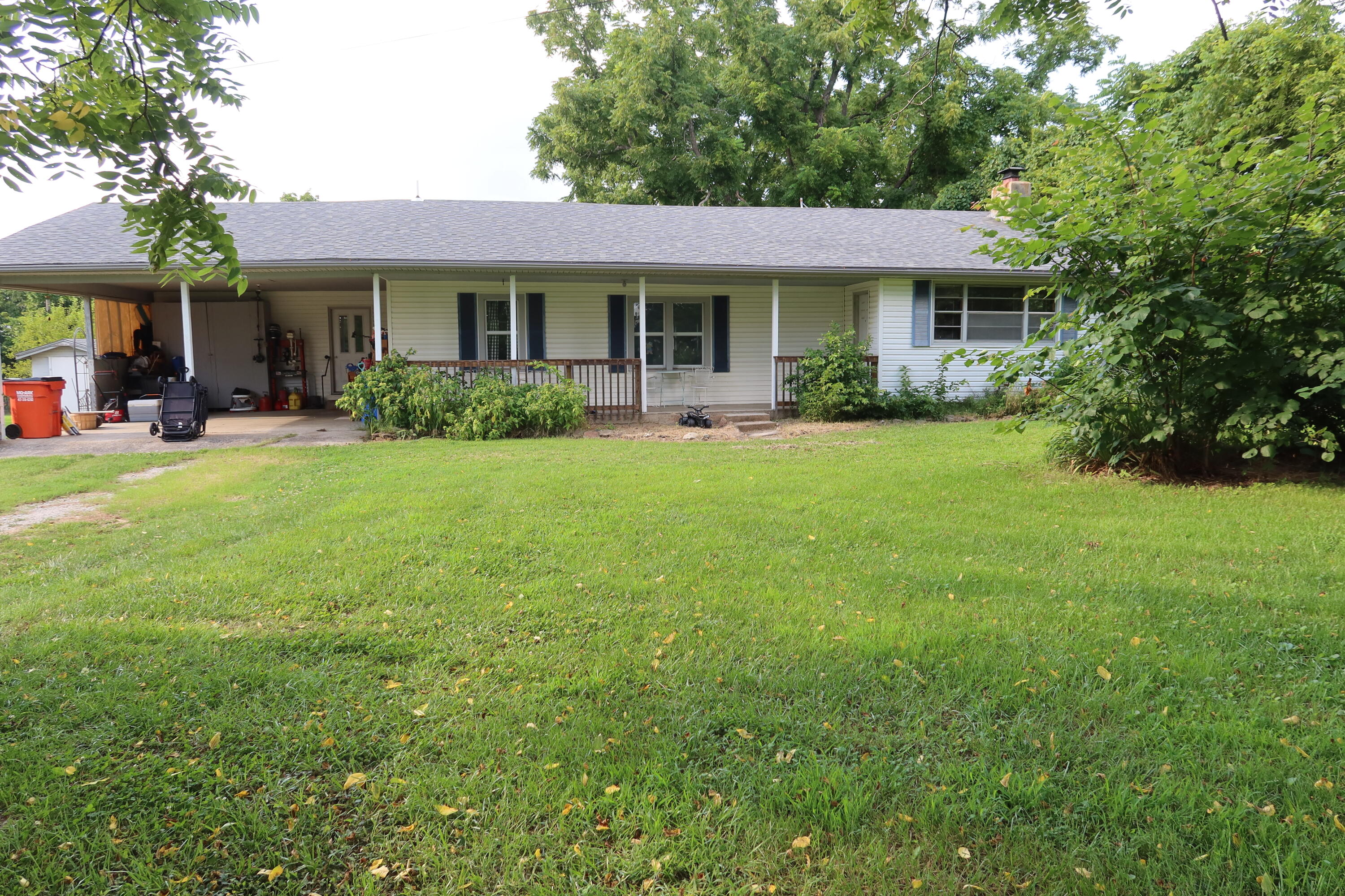 28076 Kings River Road Property Photo 1
