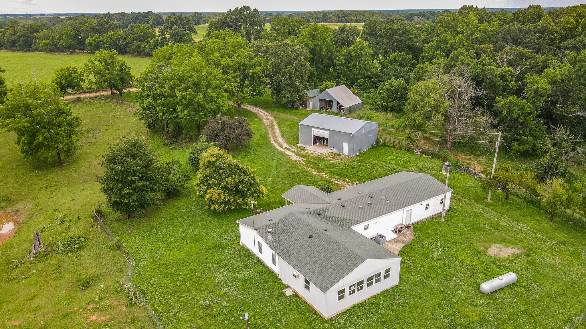 1016 Carnell Road Property Photo 1