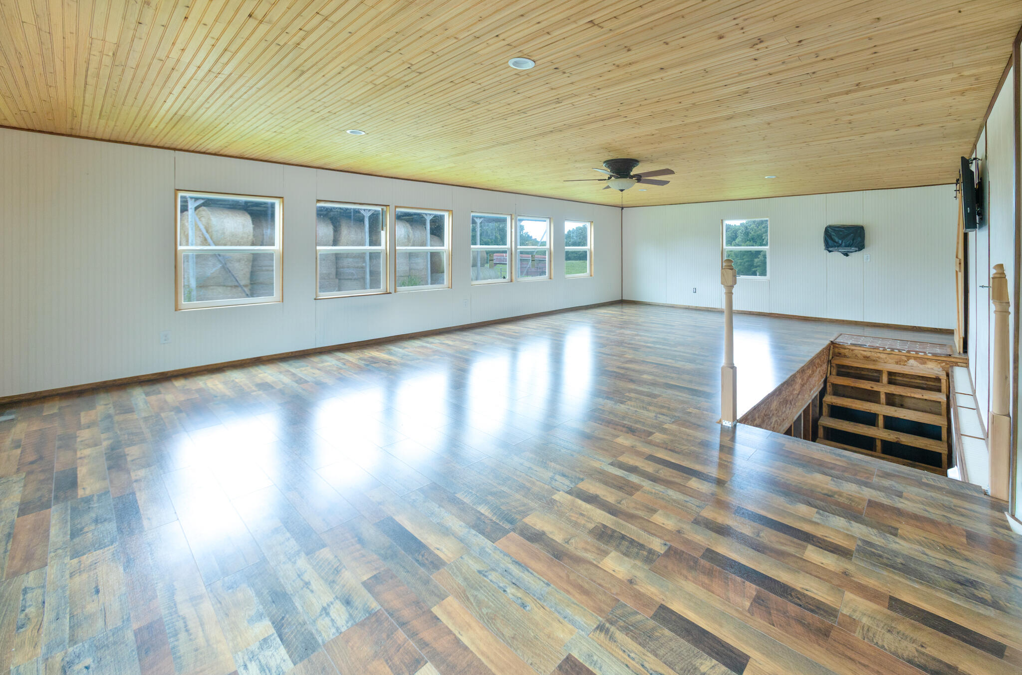 1016 Carnell Road Property Photo 16
