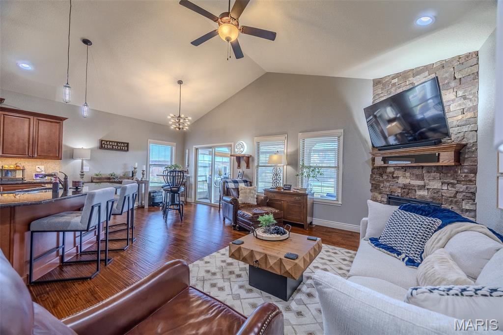 50 Sunstone Drive Property Photo 6