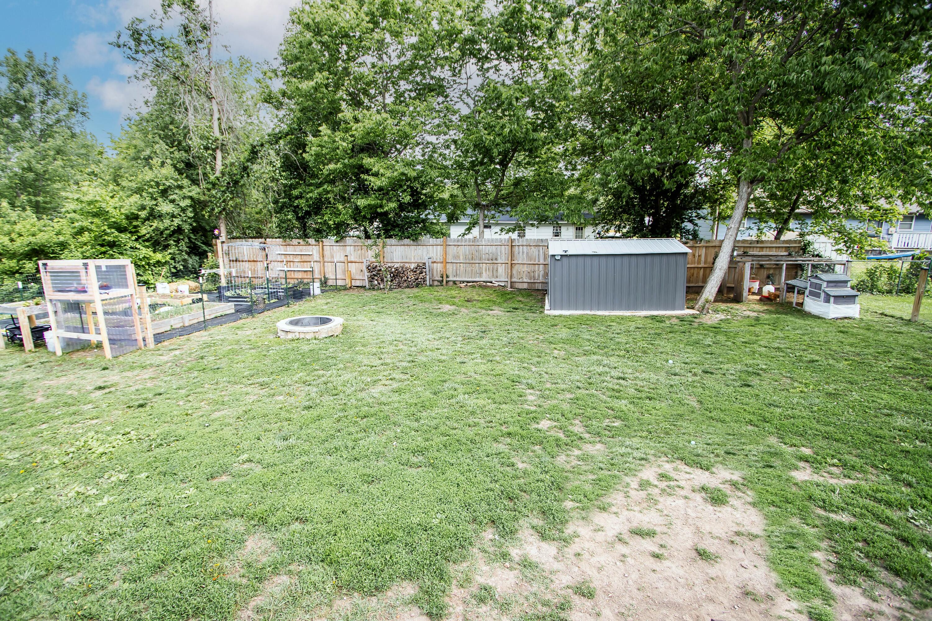 715 Hooker Drive Property Photo 22