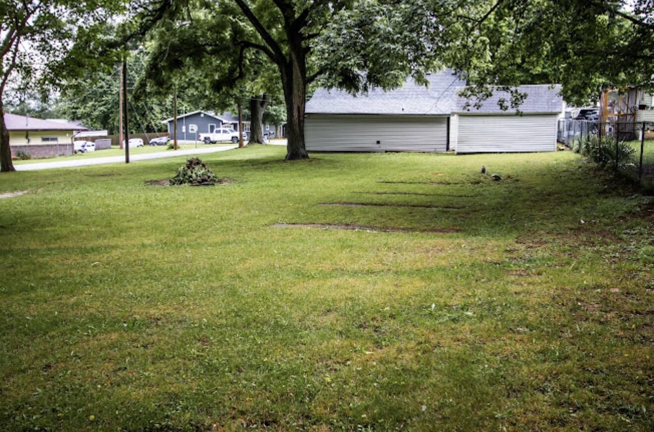 223 East Cleveland Avenue Property Photo 16
