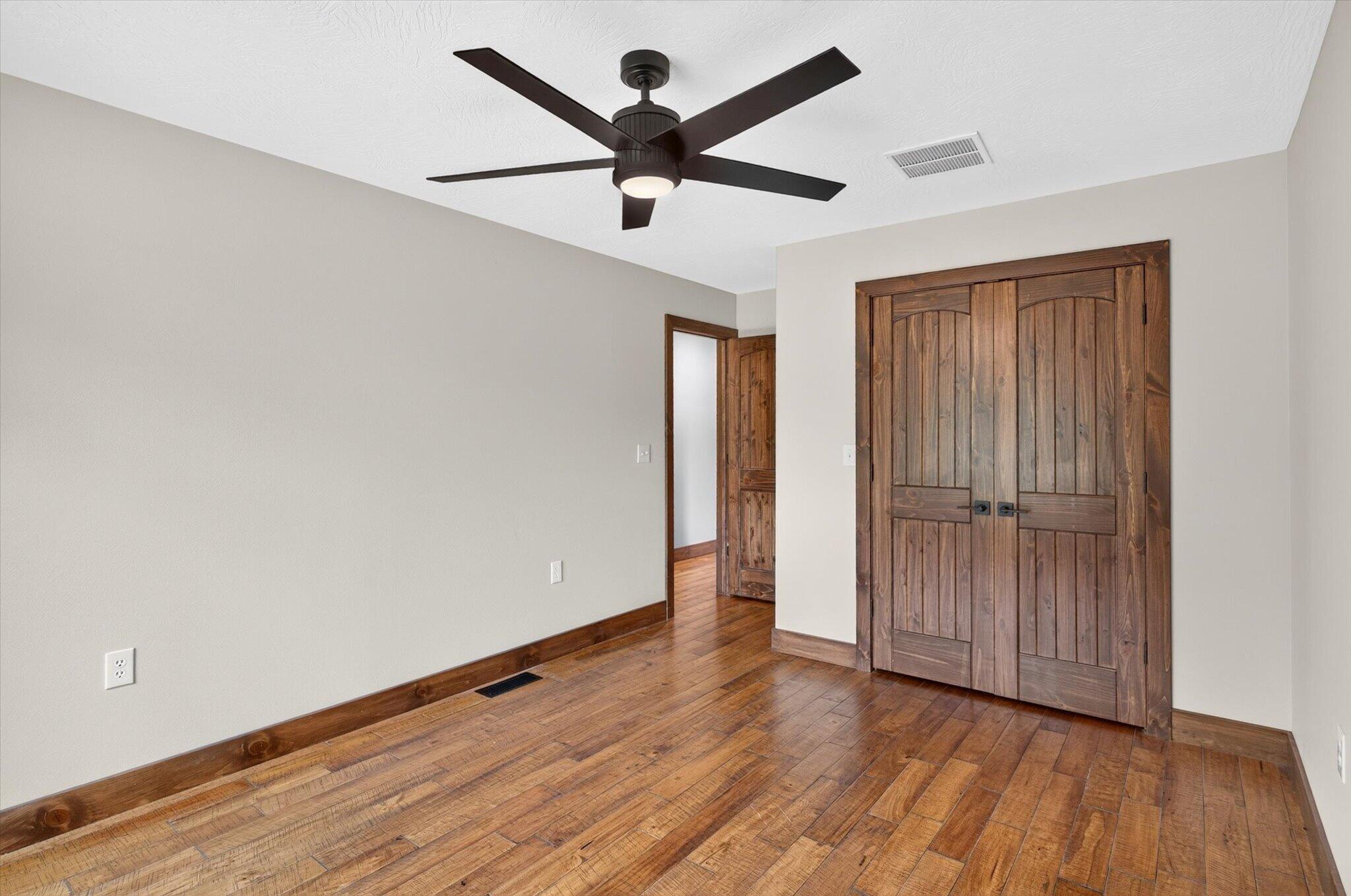 1230 East 567th Road Property Photo 37