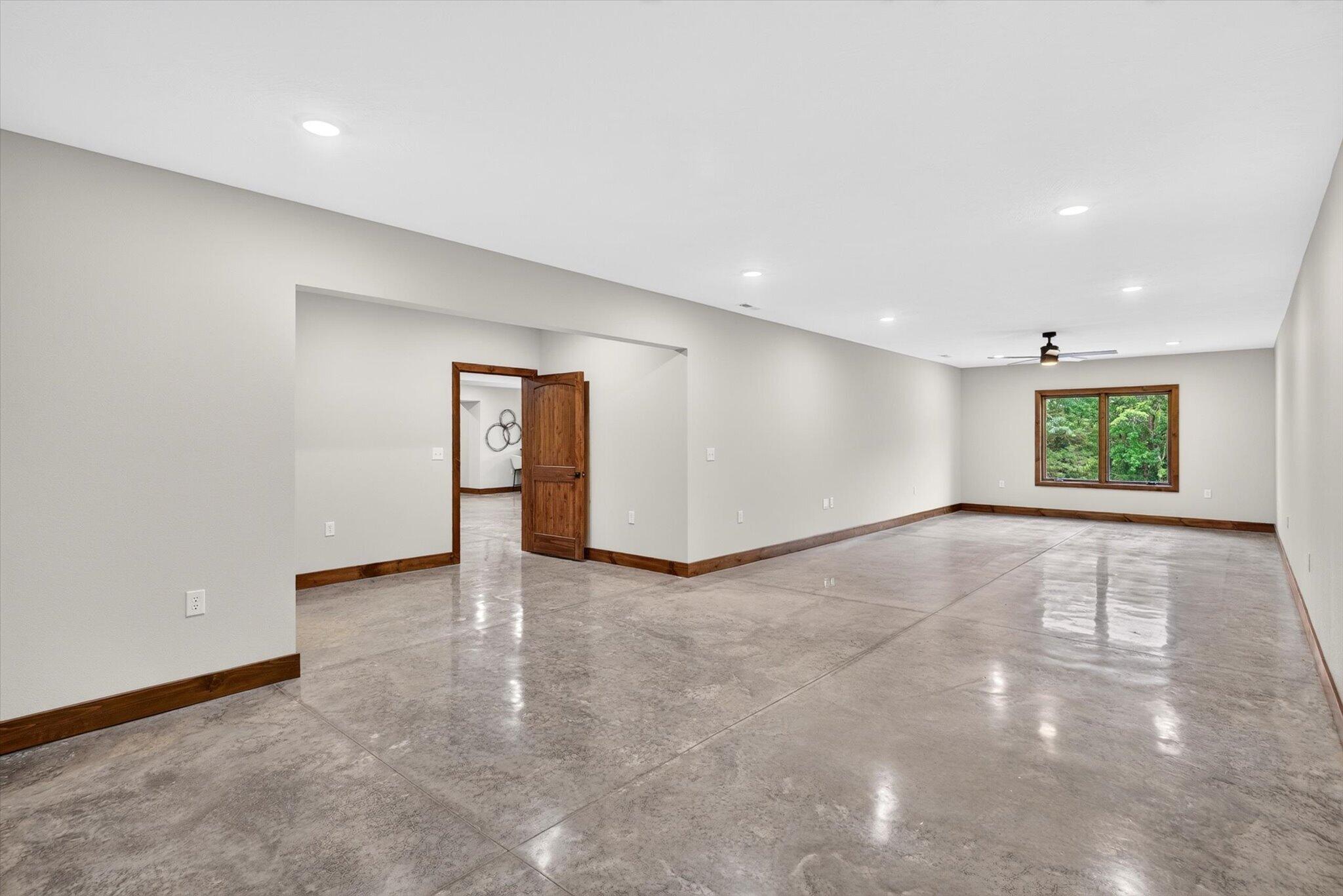 1230 East 567th Road Property Photo 55