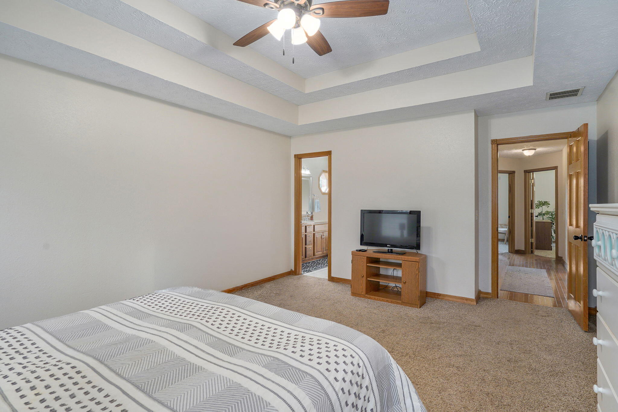 4668 South Warren Road Property Photo 19