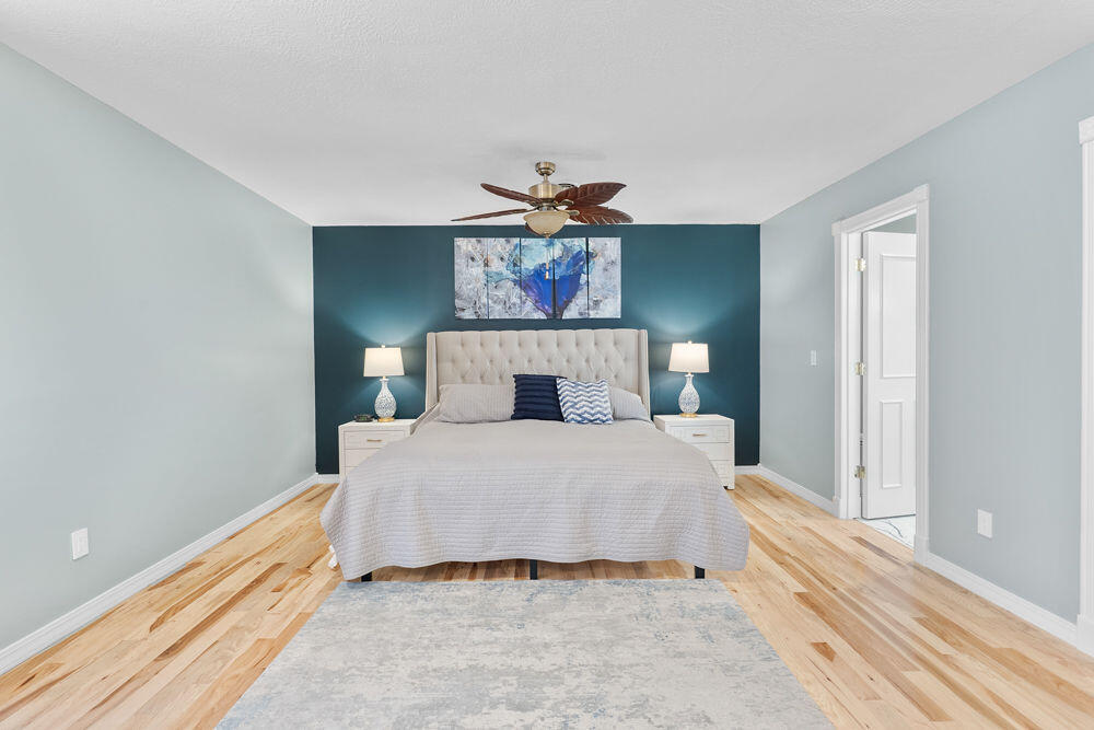 4211 Greenbriar Drive Property Photo 25