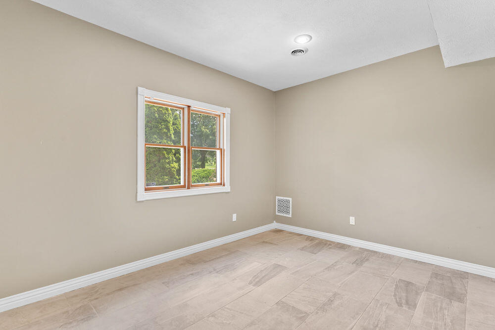 4211 Greenbriar Drive Property Photo 43