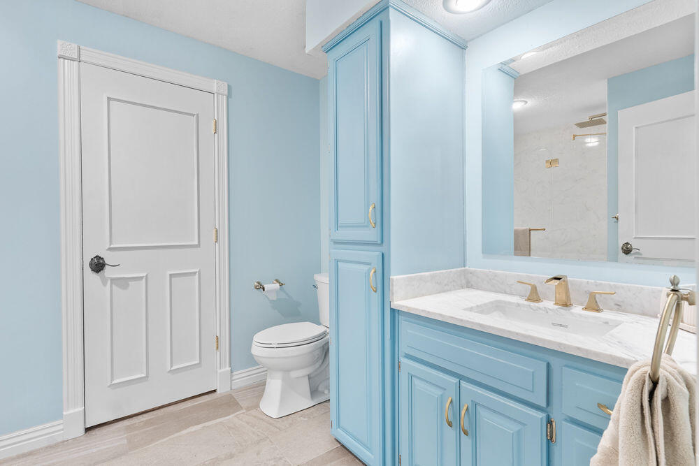 4211 Greenbriar Drive Property Photo 44