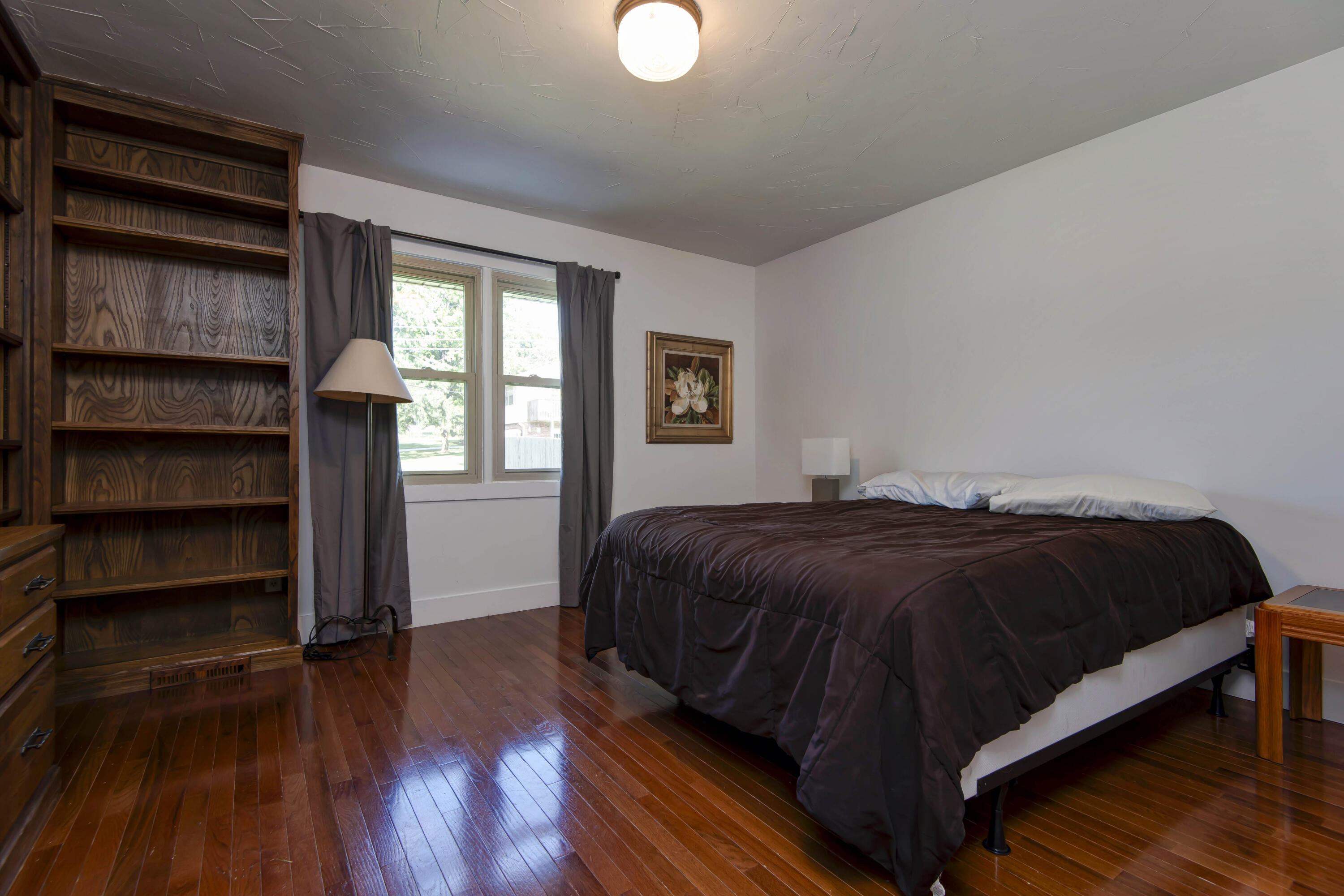 1433 South Charing Road Property Photo 16