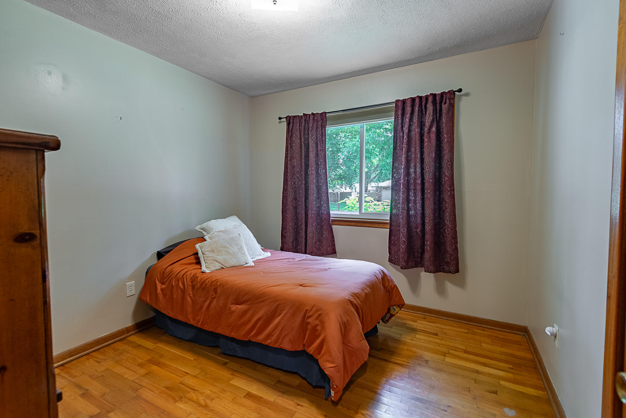 405 Watson Street Property Photo 16