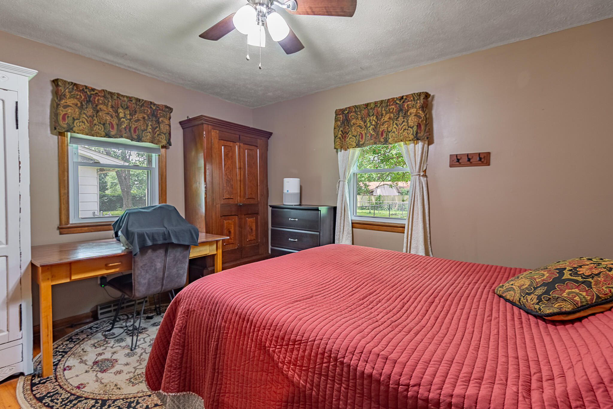405 Watson Street Property Photo 19