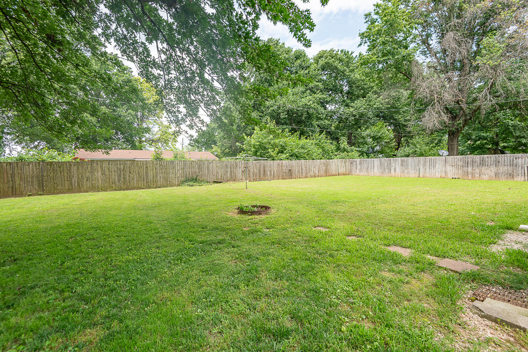 405 Watson Street Property Photo 22