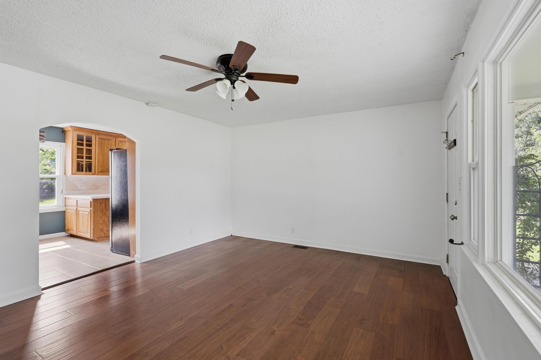 1836 Hazel Avenue Property Photo 5