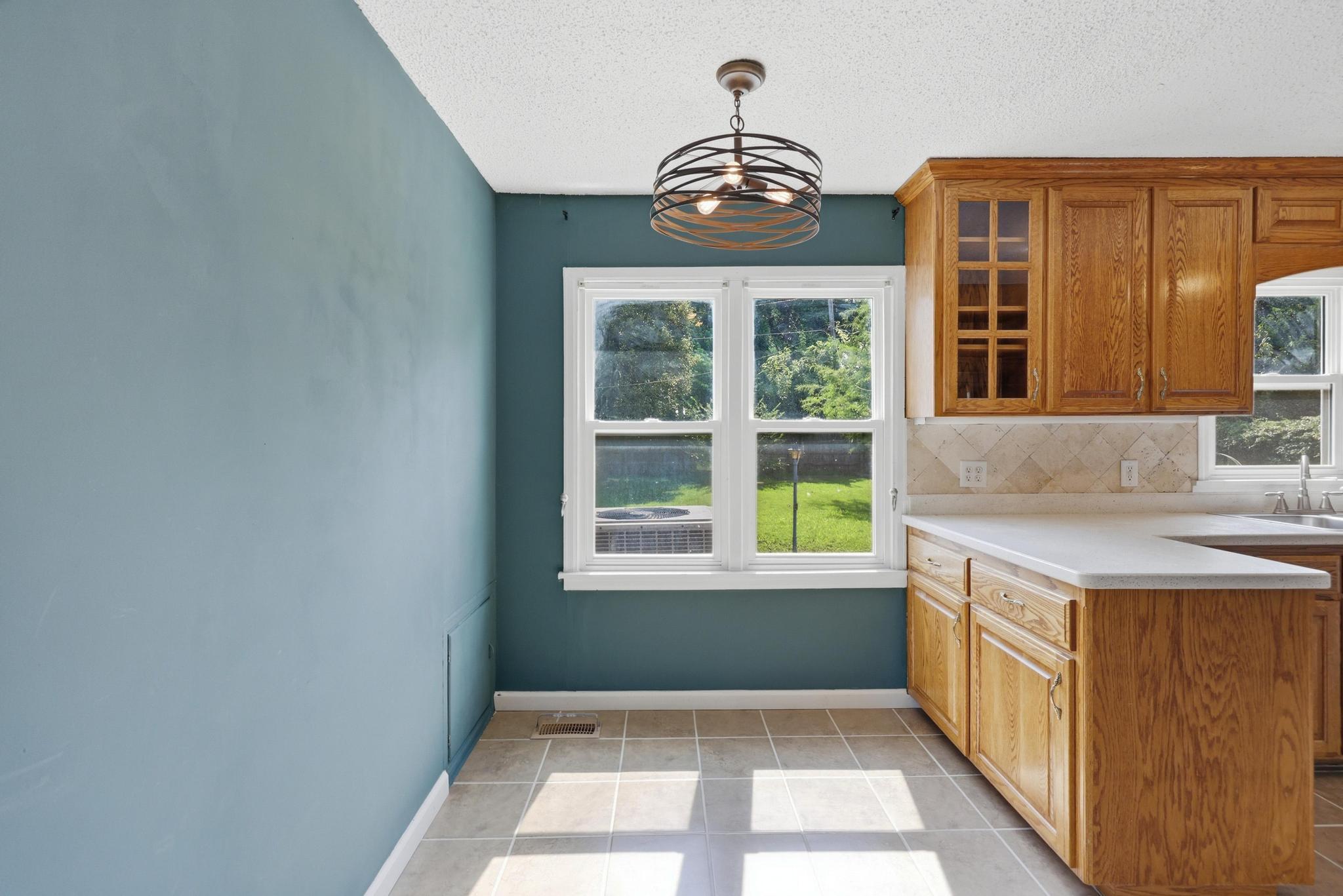 1836 Hazel Avenue Property Photo 8