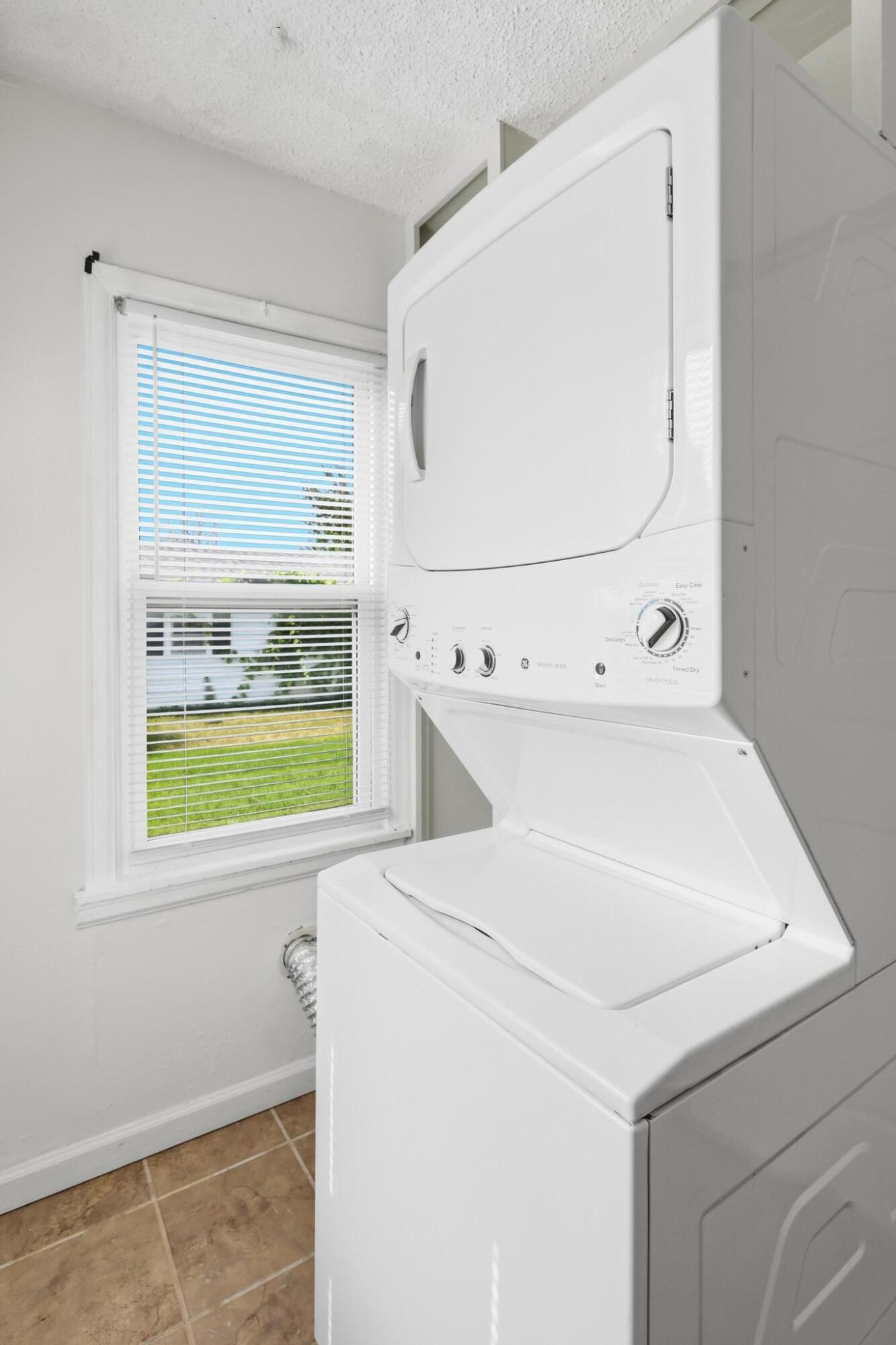 1836 Hazel Avenue Property Photo 15