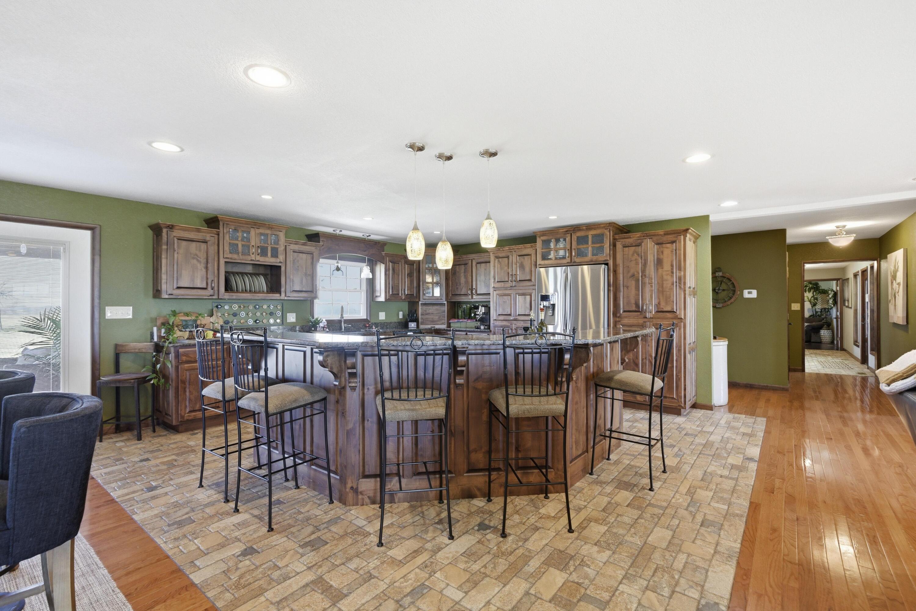 9609 Base Line Boulevard Property Photo 15