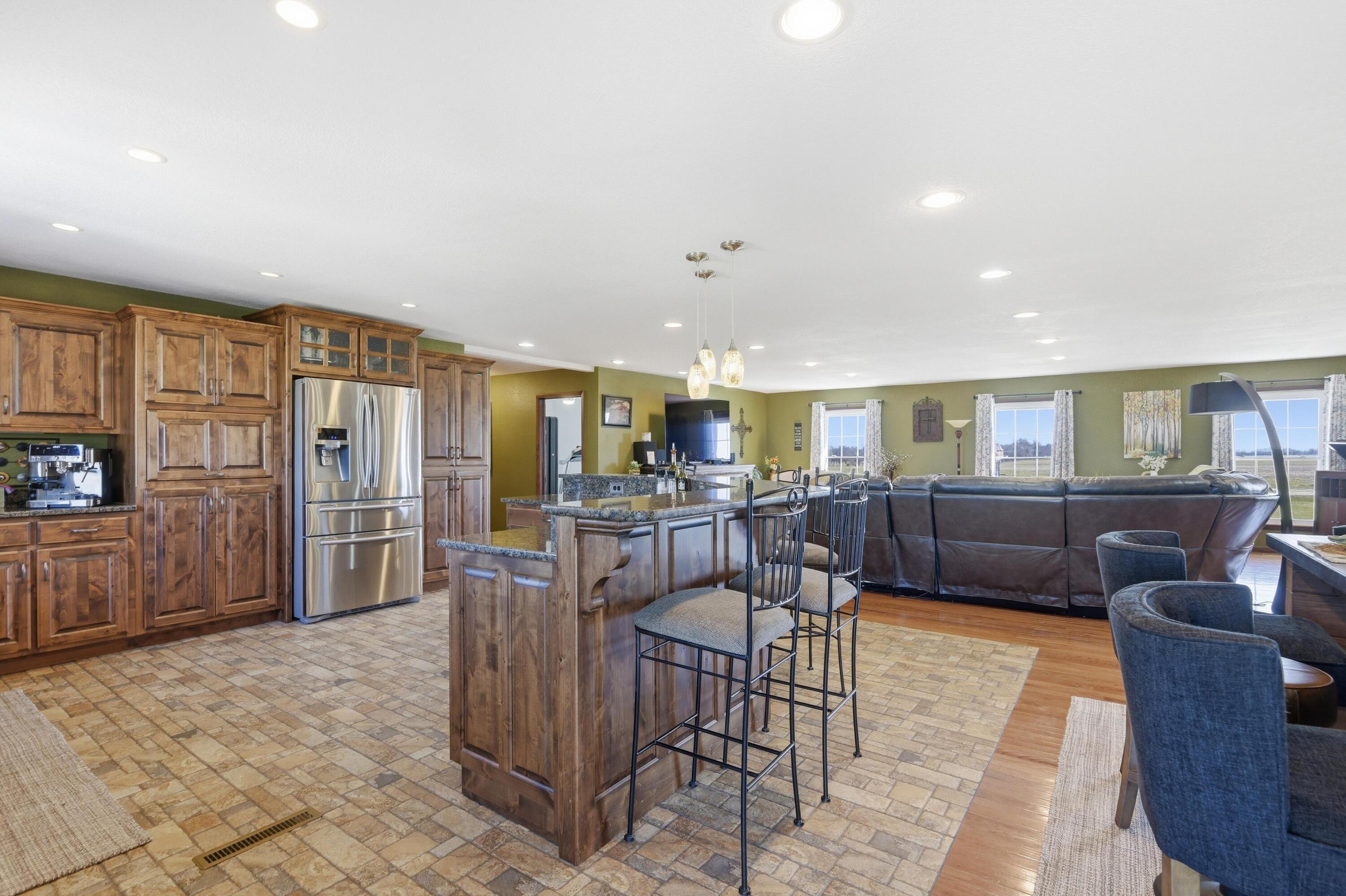 9609 Base Line Boulevard Property Photo 19