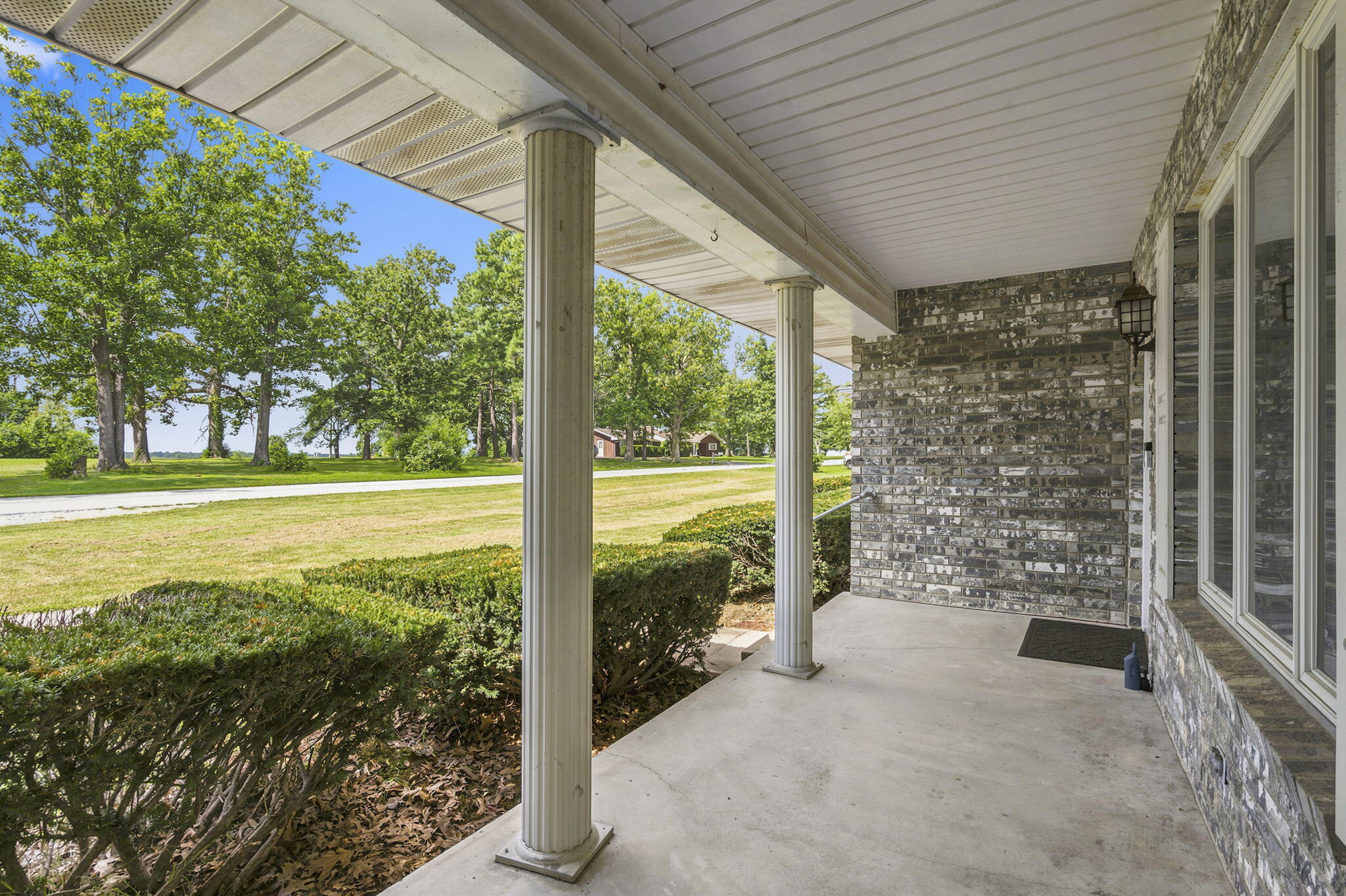 19360 Lawrence 2227 Property Photo 6