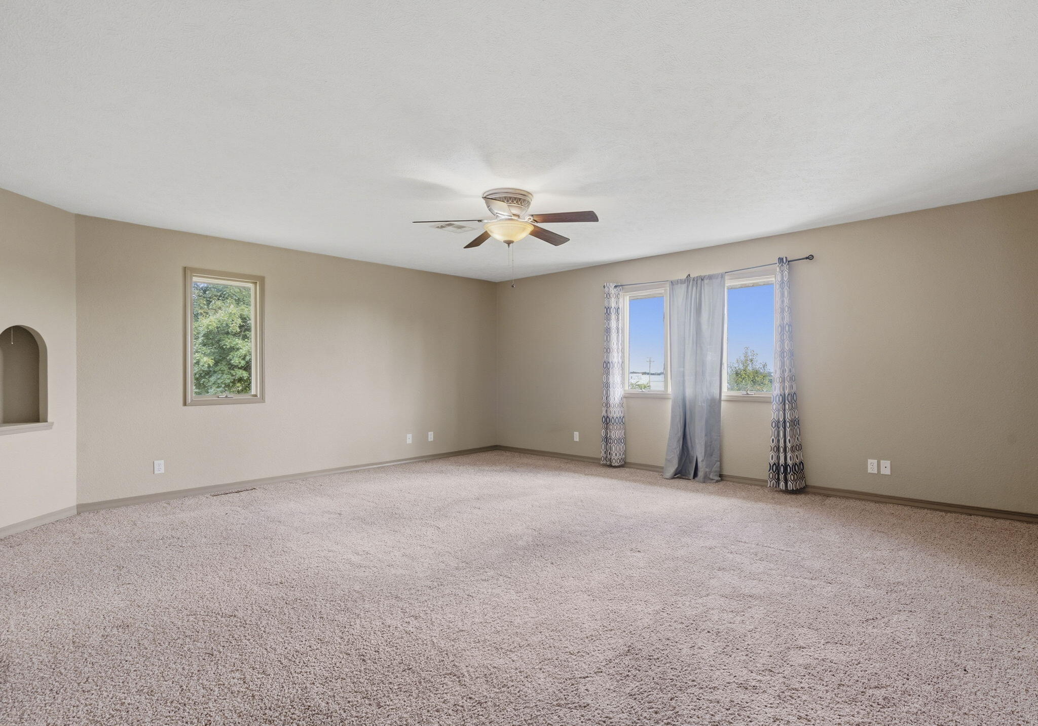 19360 Lawrence 2227 Property Photo 20