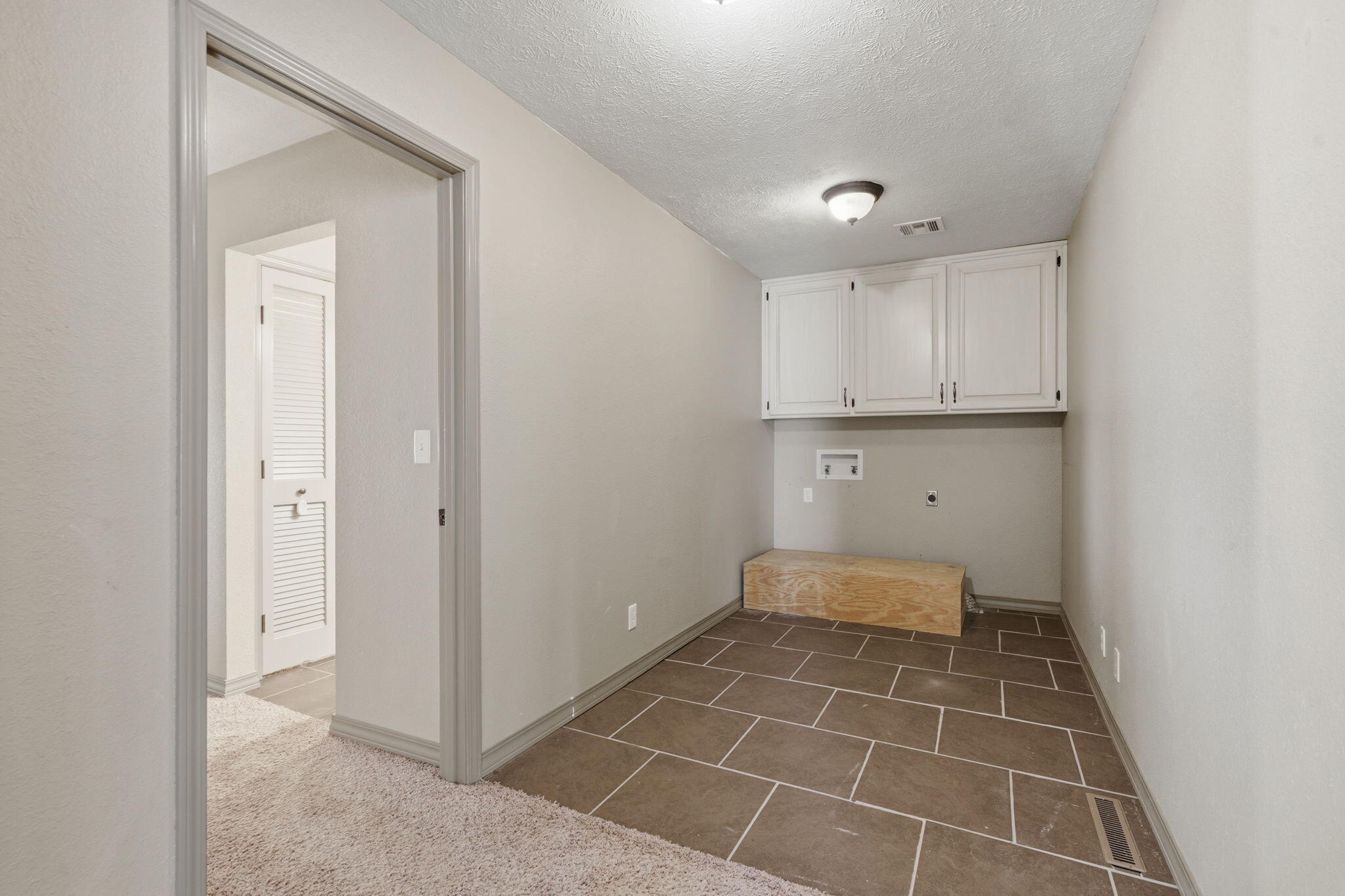19360 Lawrence 2227 Property Photo 25