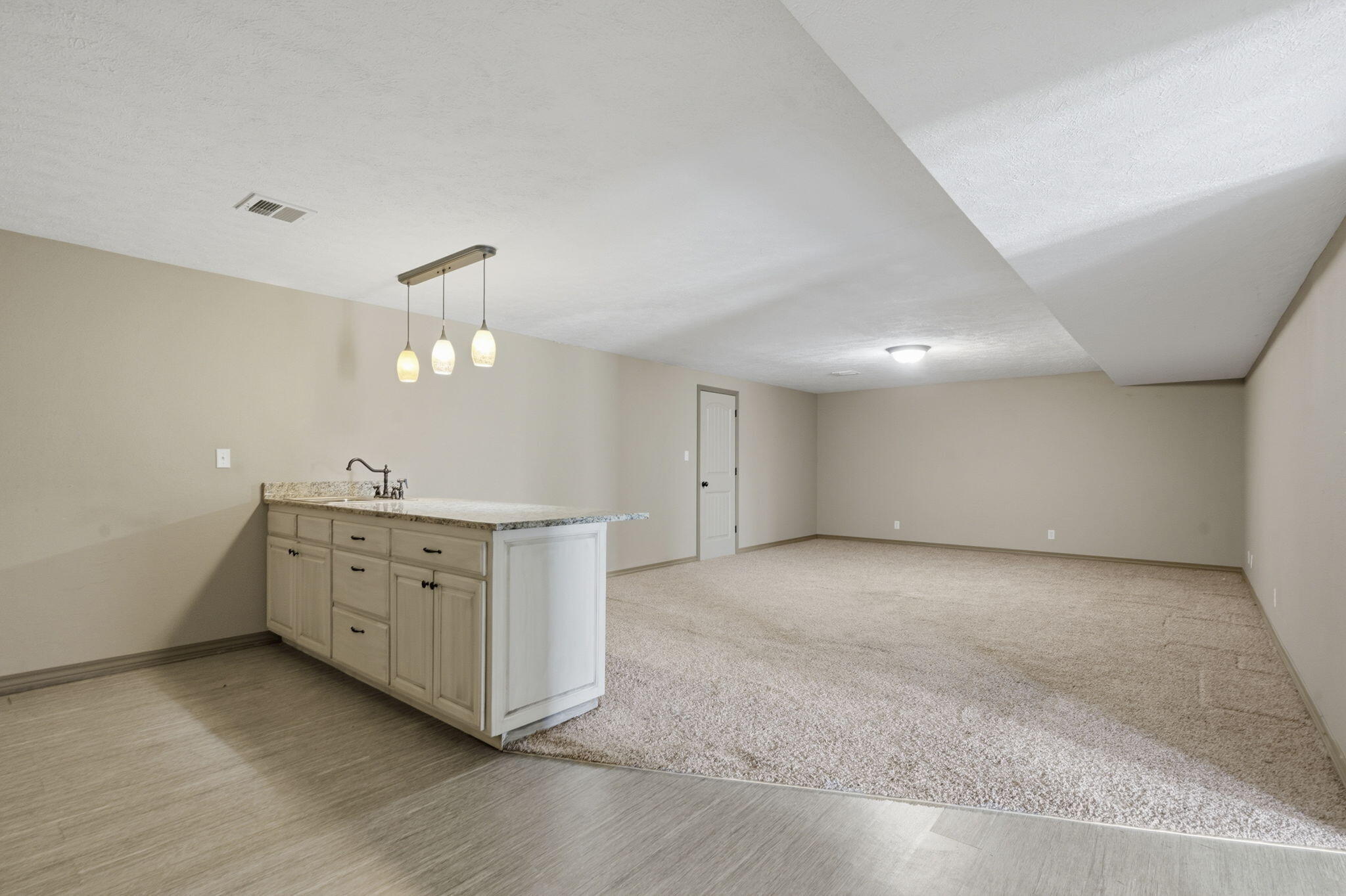 19360 Lawrence 2227 Property Photo 37