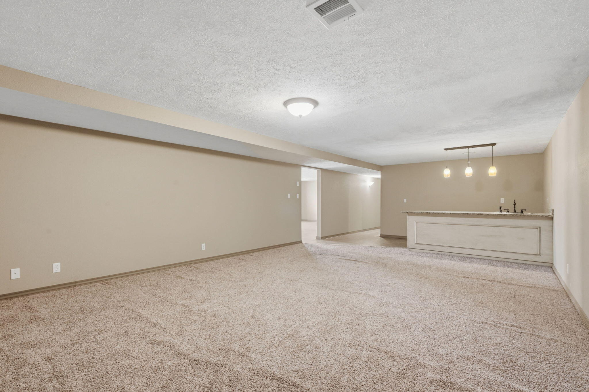 19360 Lawrence 2227 Property Photo 39