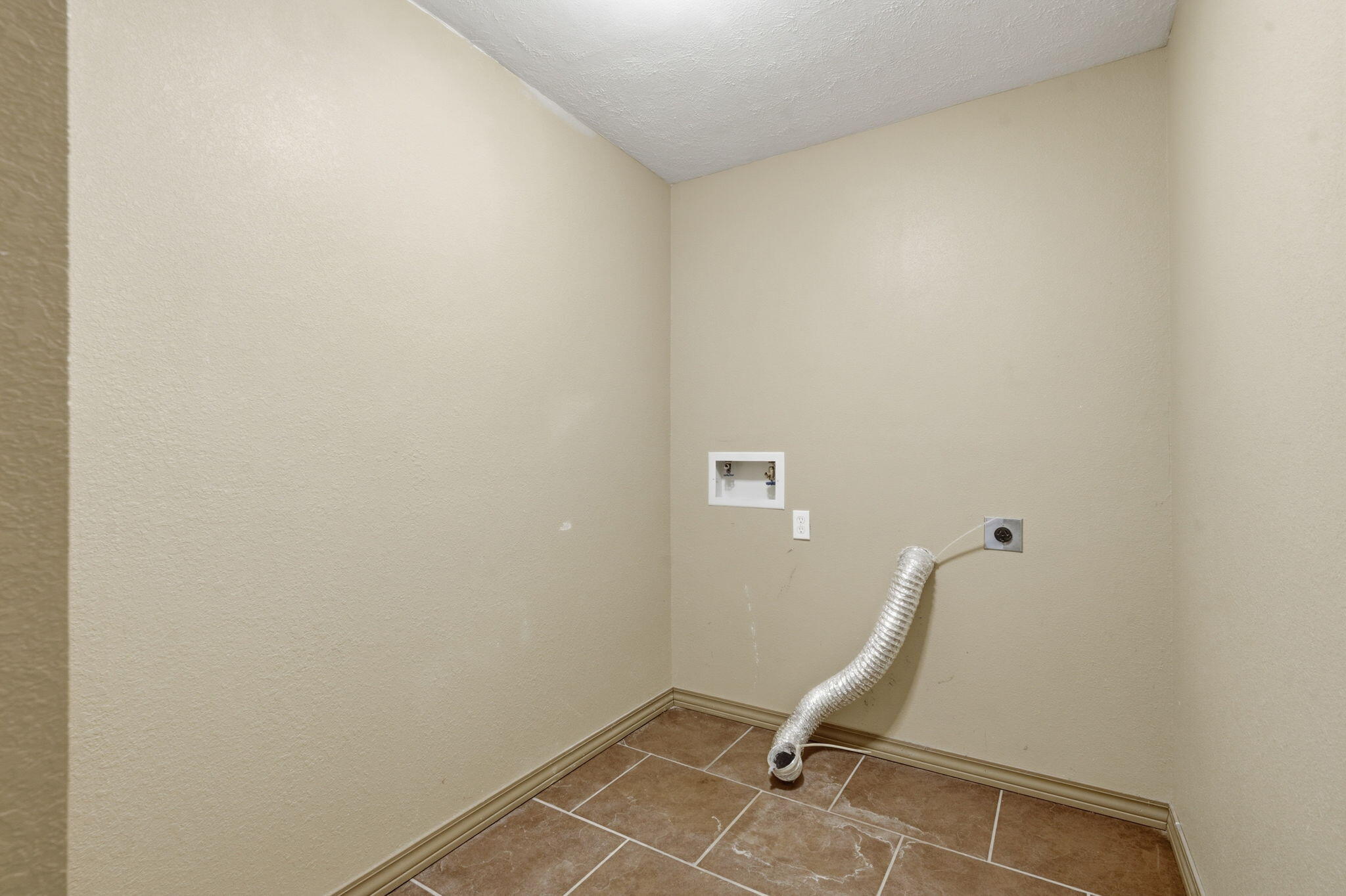 19360 Lawrence 2227 Property Photo 41