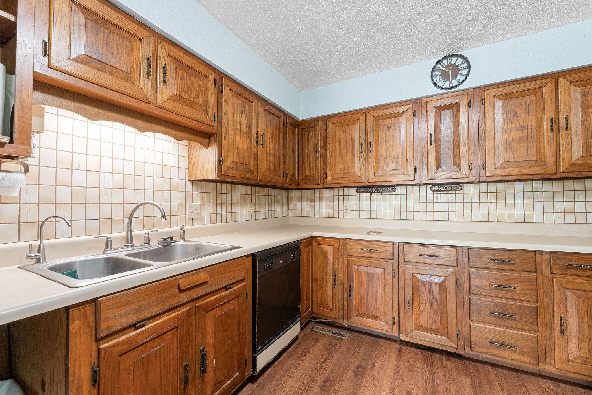 85 Quarterline Drive Property Photo 11