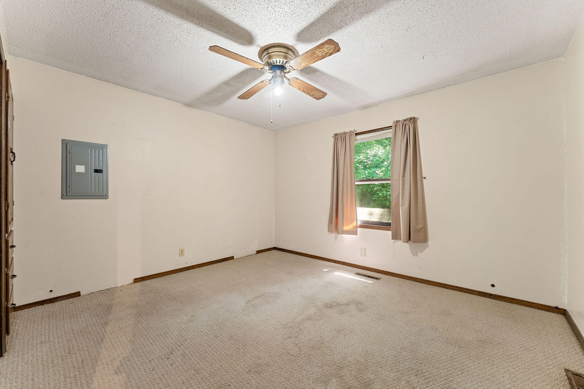 85 Quarterline Drive Property Photo 18