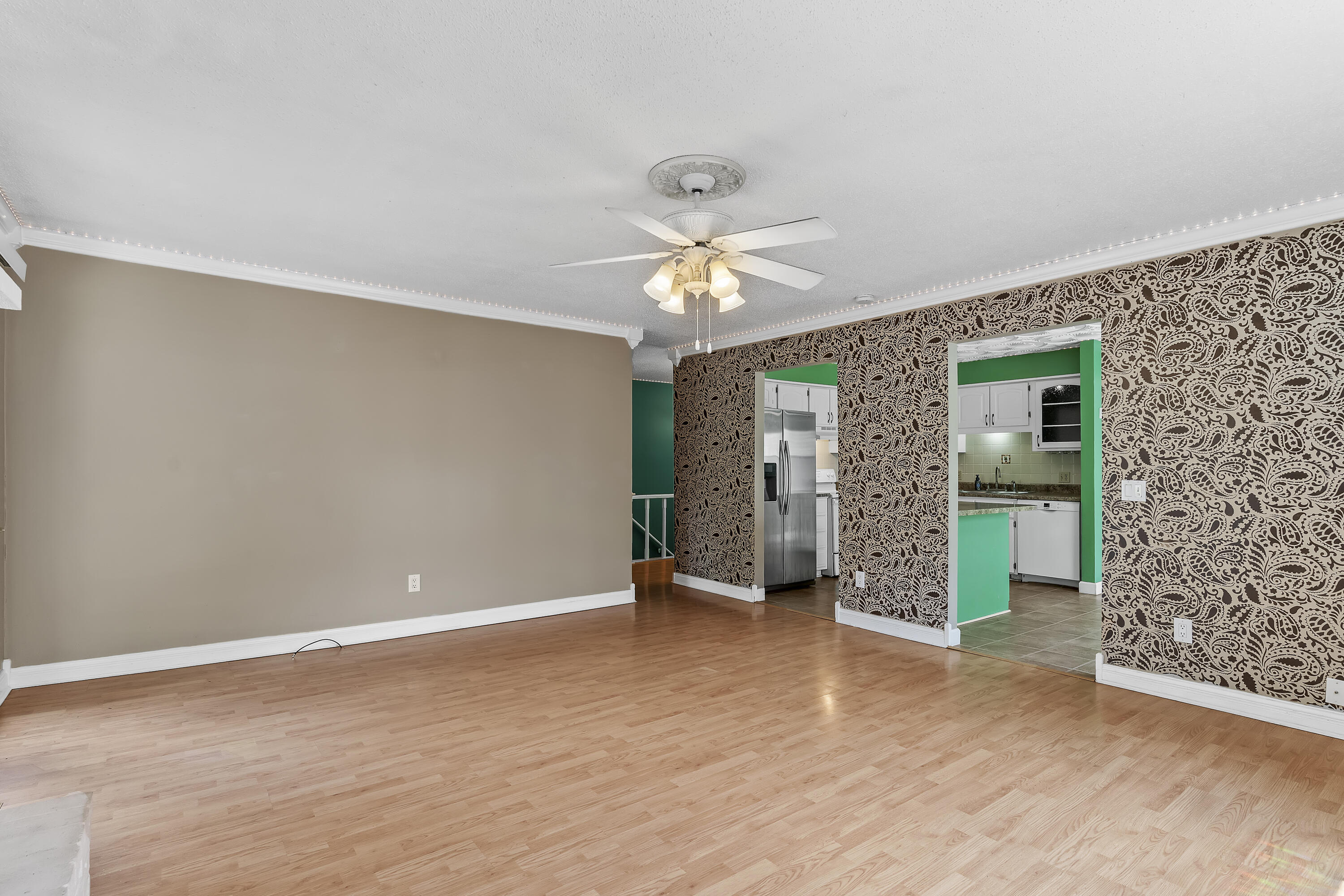 1710 West Whiteside Street Property Photo 8