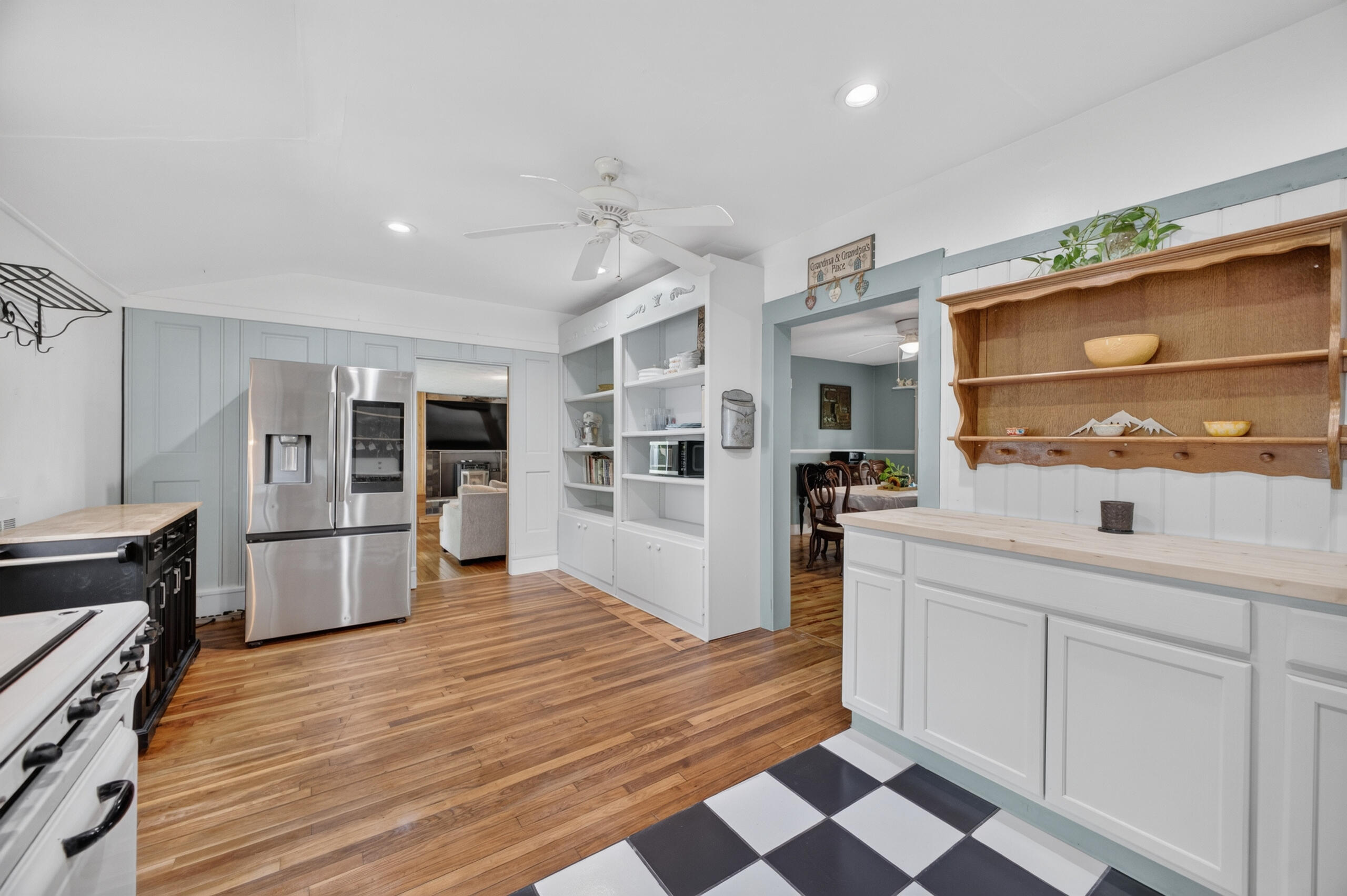 949 Long State Highway Y Property Photo 18
