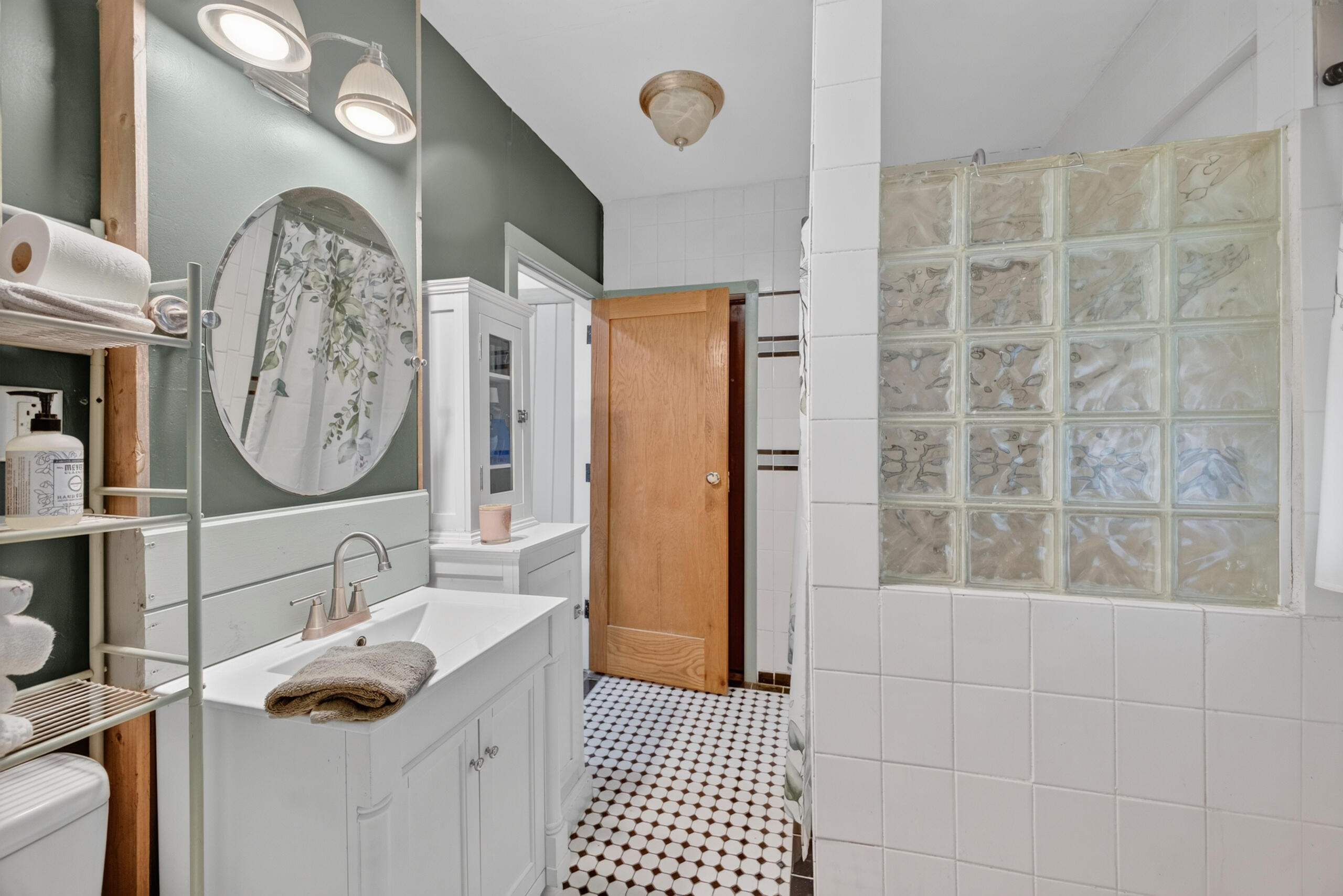 949 Long State Highway Y Property Photo 20