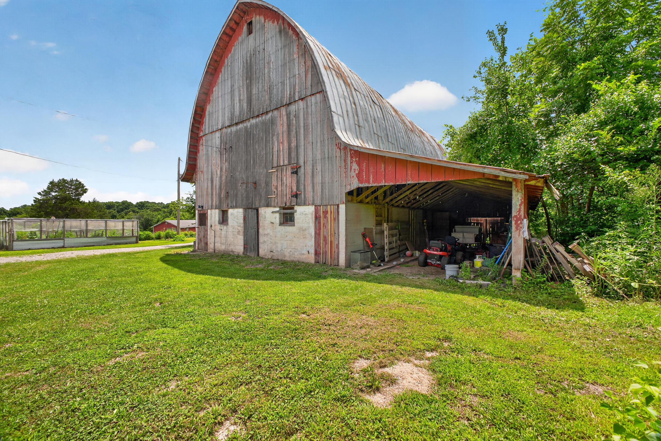 949 Long State Highway Y Property Photo 36