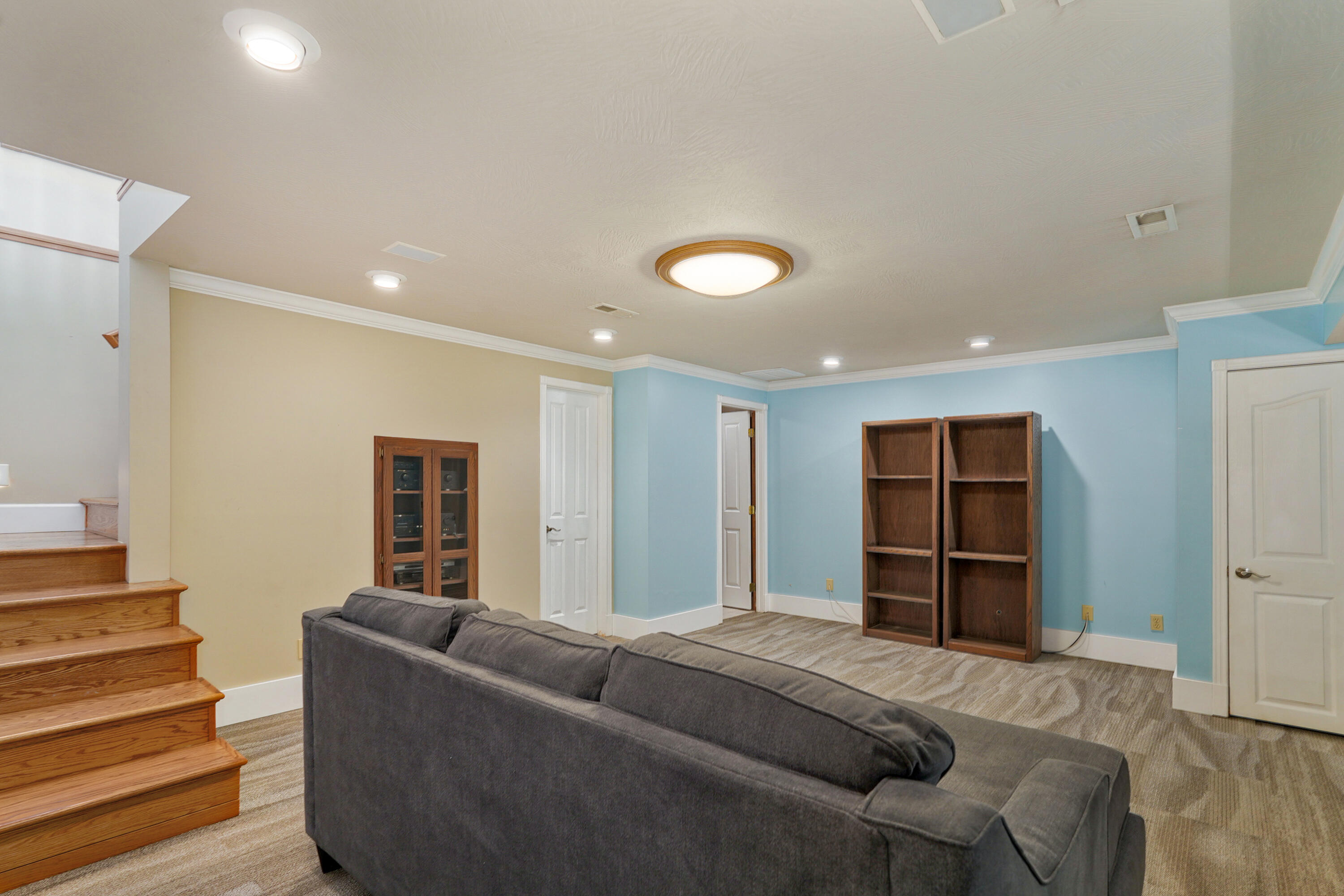 881 West Riverdale Drive Property Photo 16