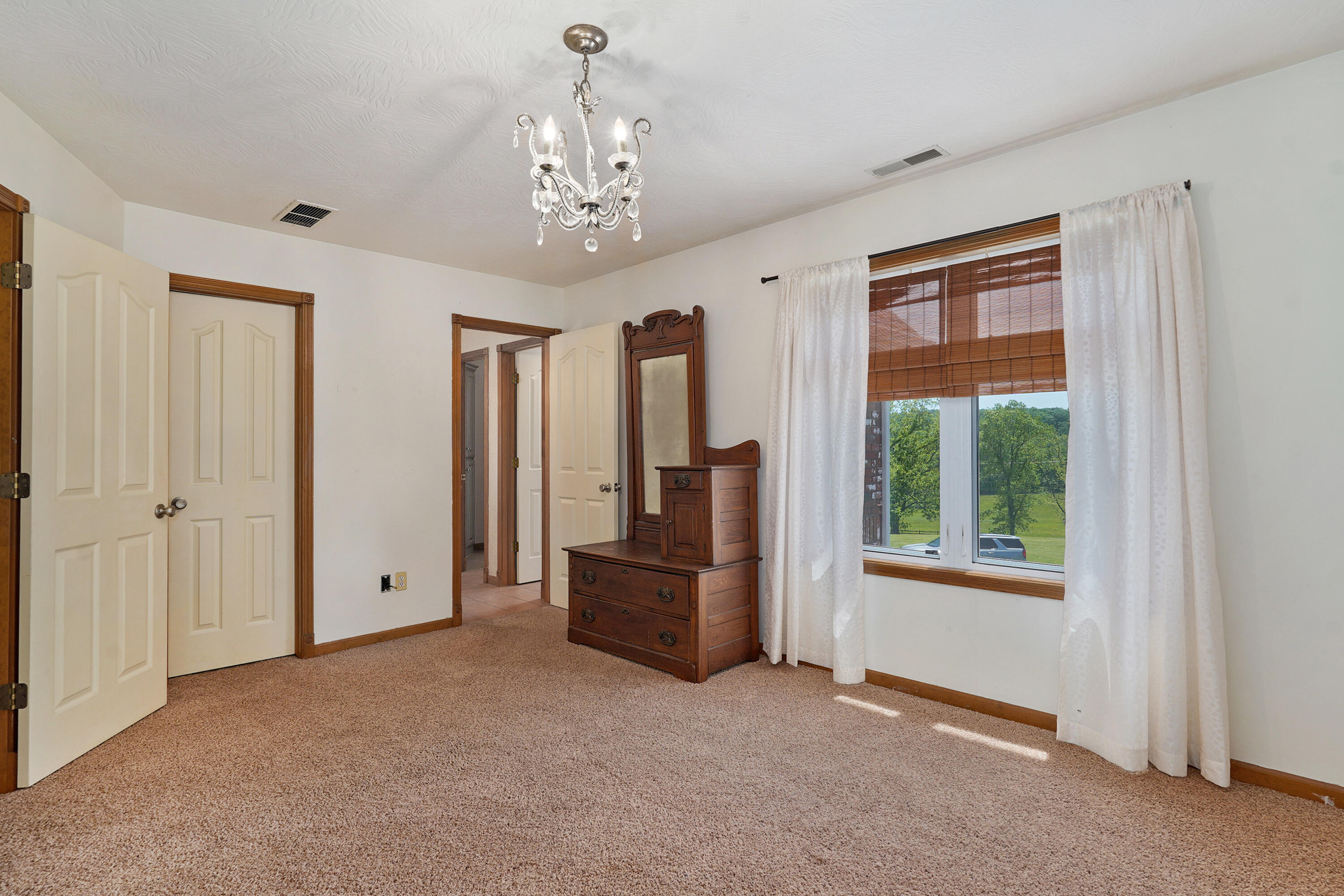 881 West Riverdale Drive Property Photo 33