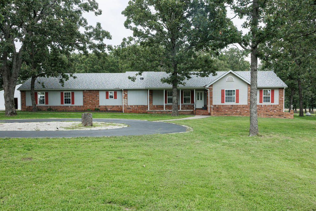 4087 Highway 83 Property Photo 1