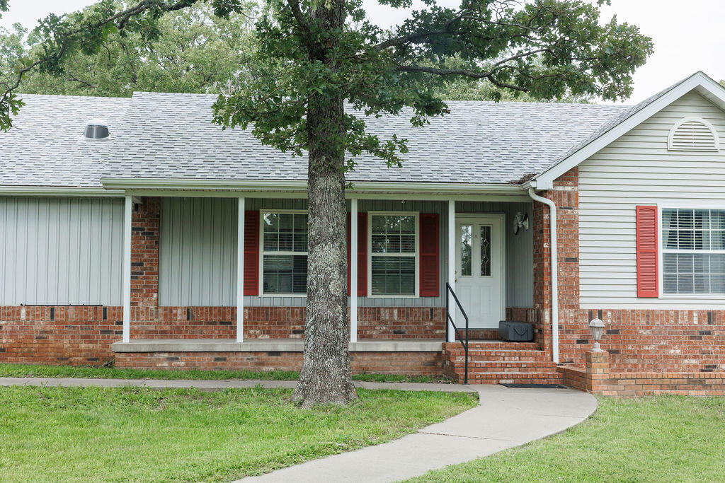 4087 Highway 83 Property Photo 2