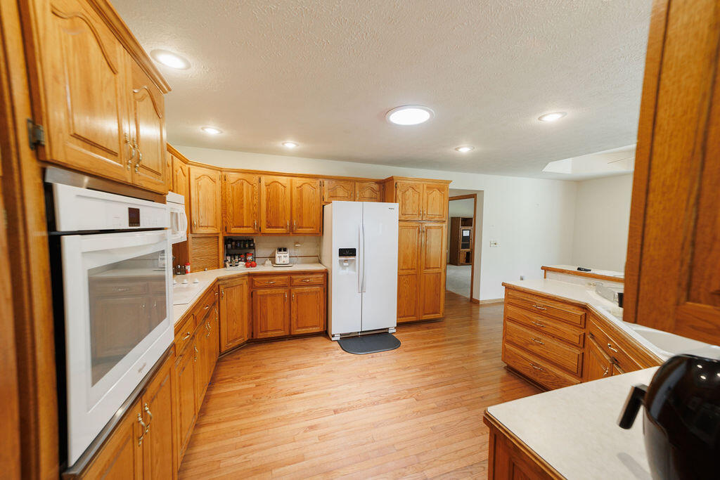 4087 Highway 83 Property Photo 3