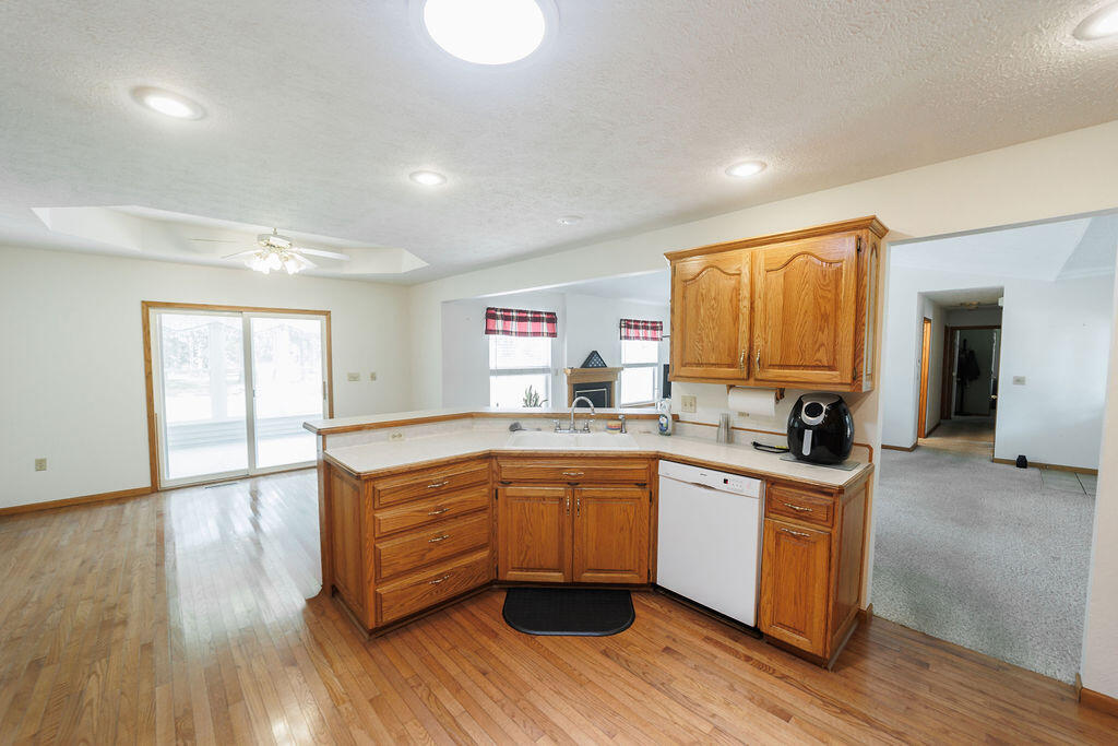 4087 Highway 83 Property Photo 5