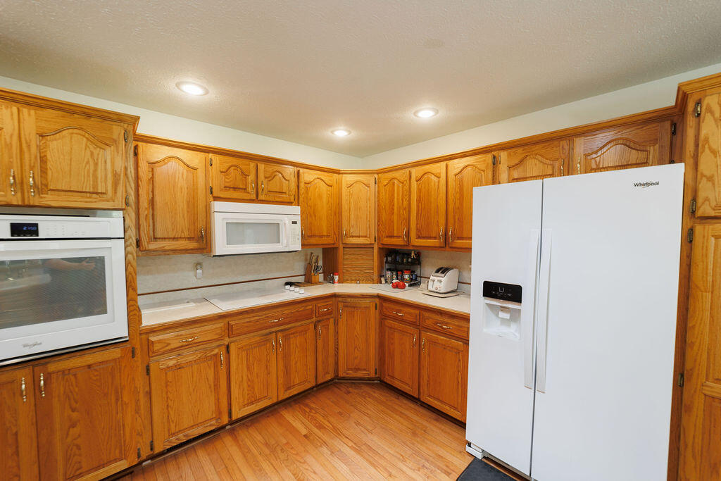 4087 Highway 83 Property Photo 8