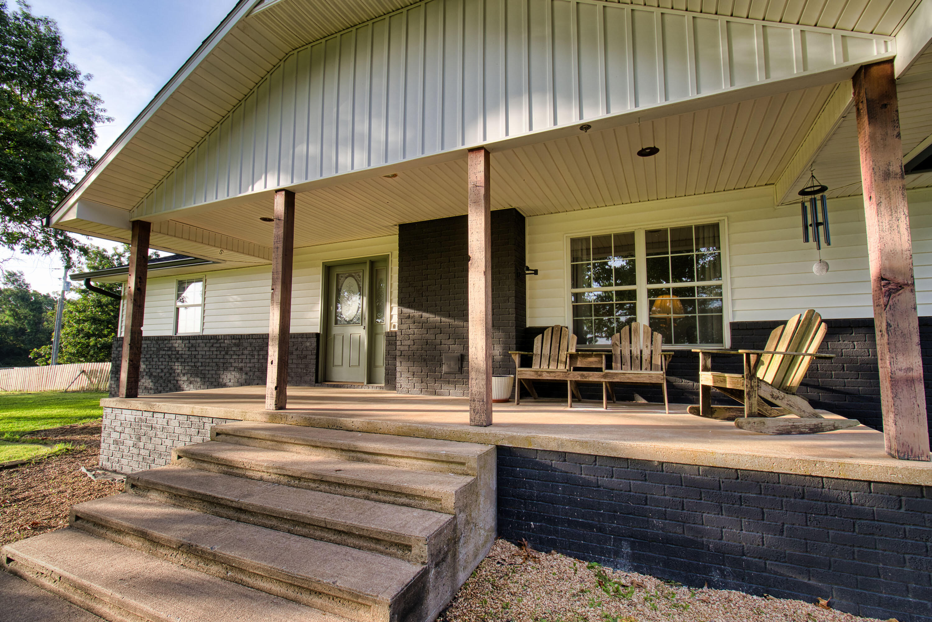 345 Fort Lane Property Photo 5