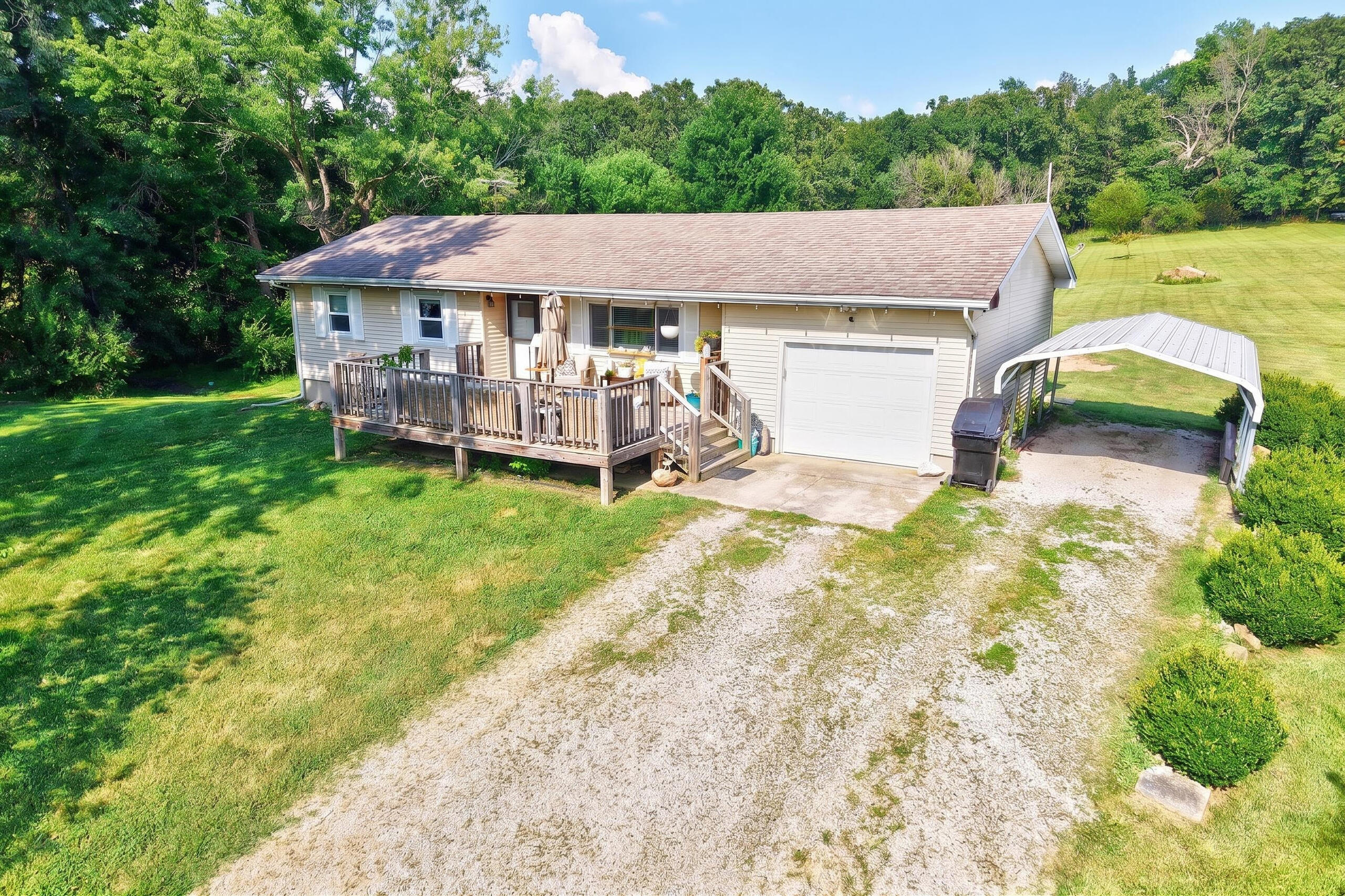 2376 Northview Road Property Photo 1