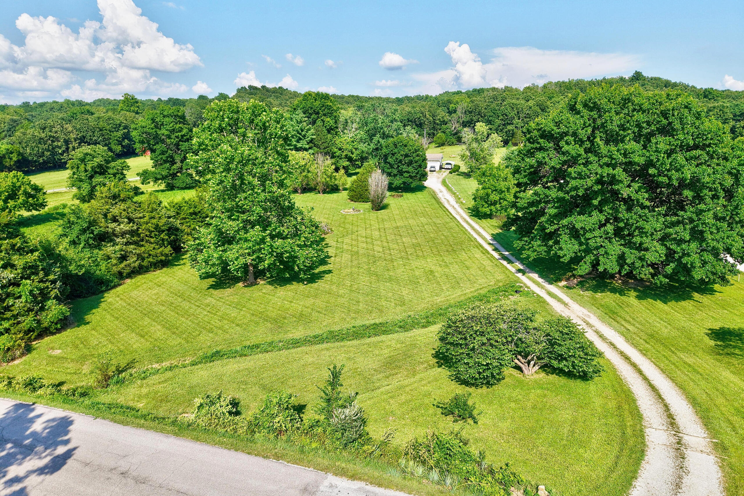 2376 Northview Road Property Photo 2