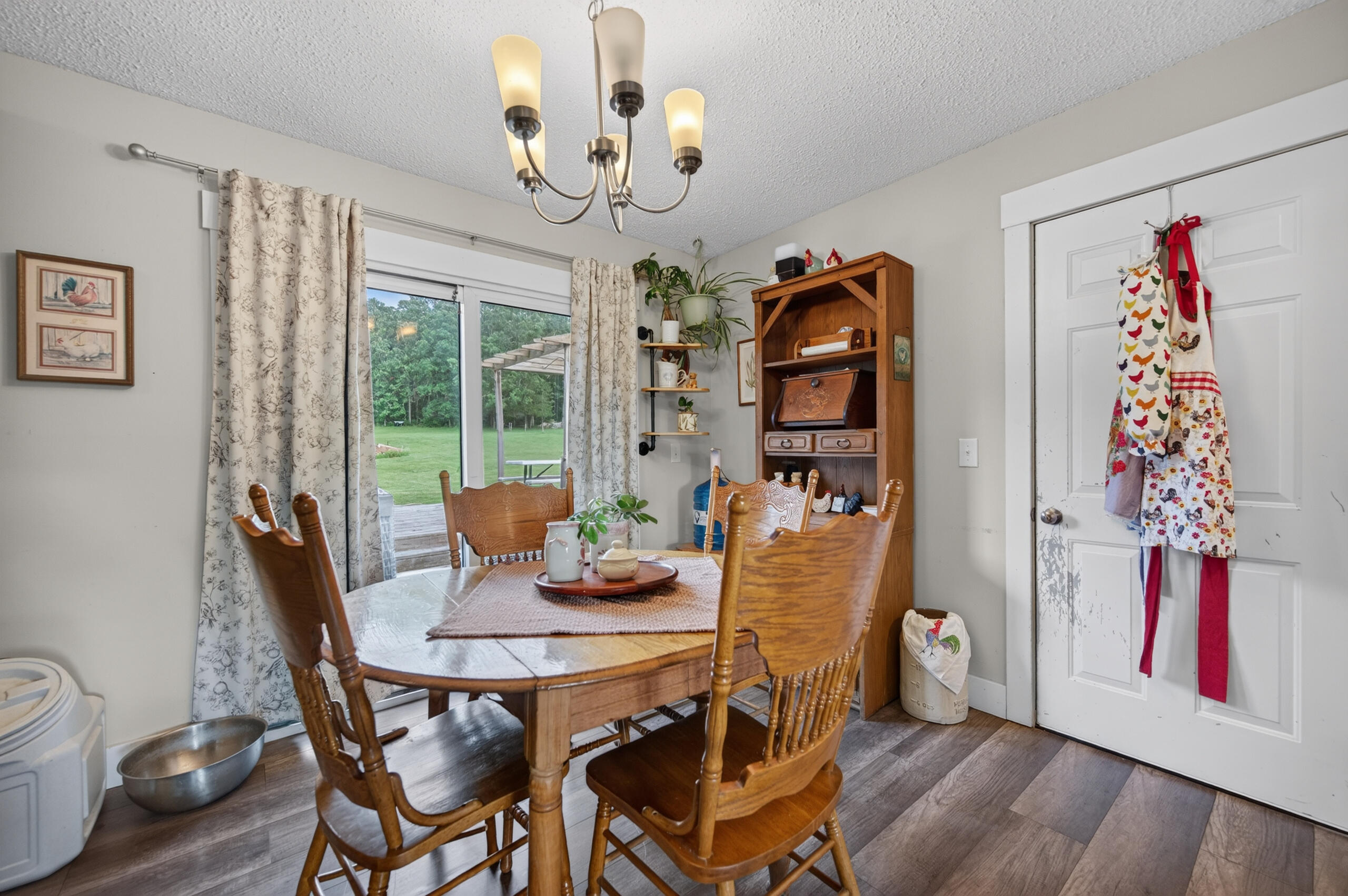 2376 Northview Road Property Photo 15