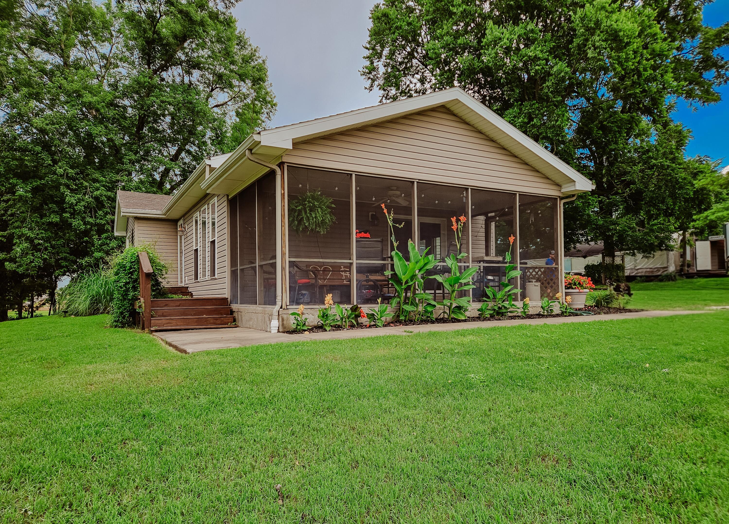 1157 East Dade 186 Property Photo 4