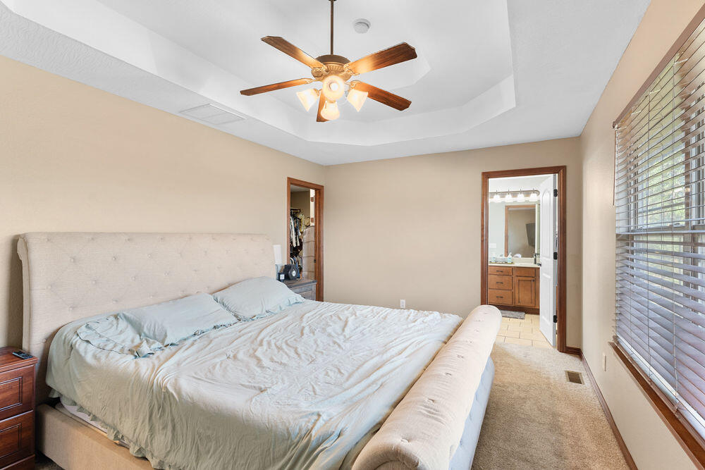 647 North Althea Avenue Property Photo 13