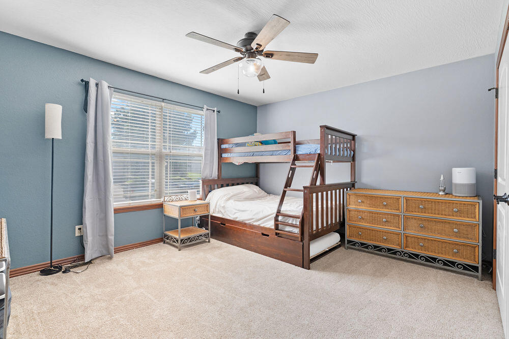 647 North Althea Avenue Property Photo 18