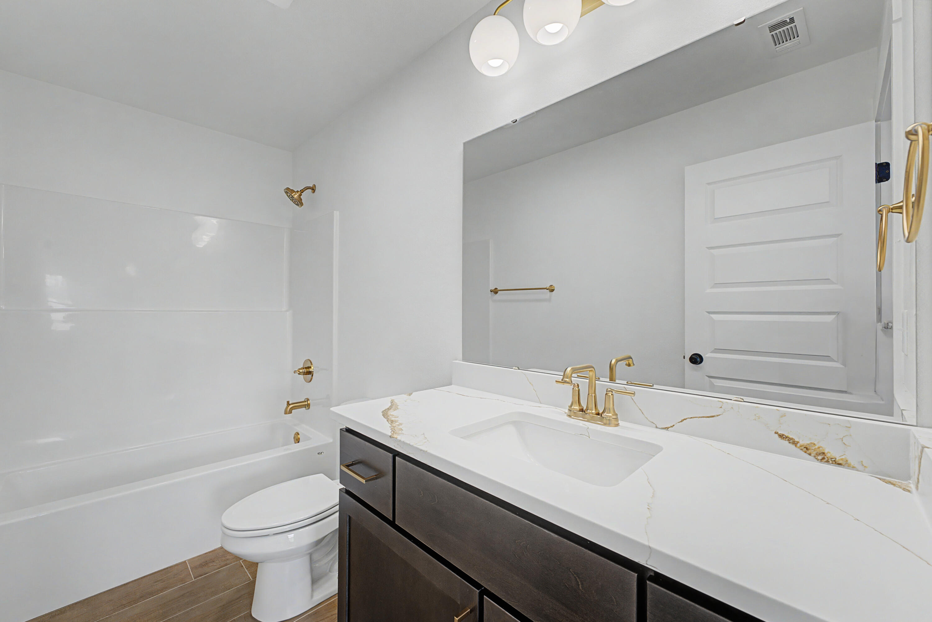 907 Silver Oaks Drive Property Photo 31