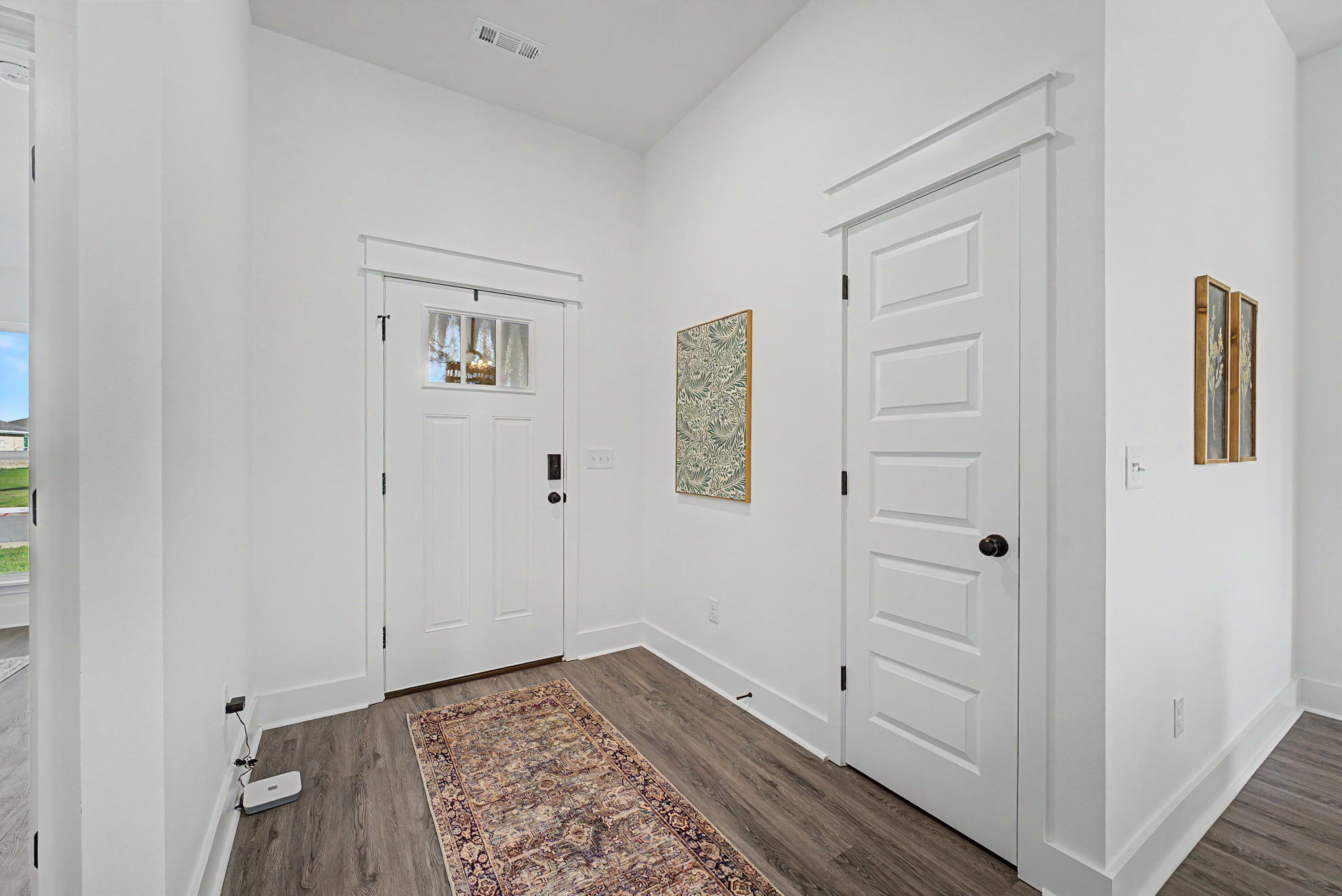405 Molly Dean Drive Property Photo 7